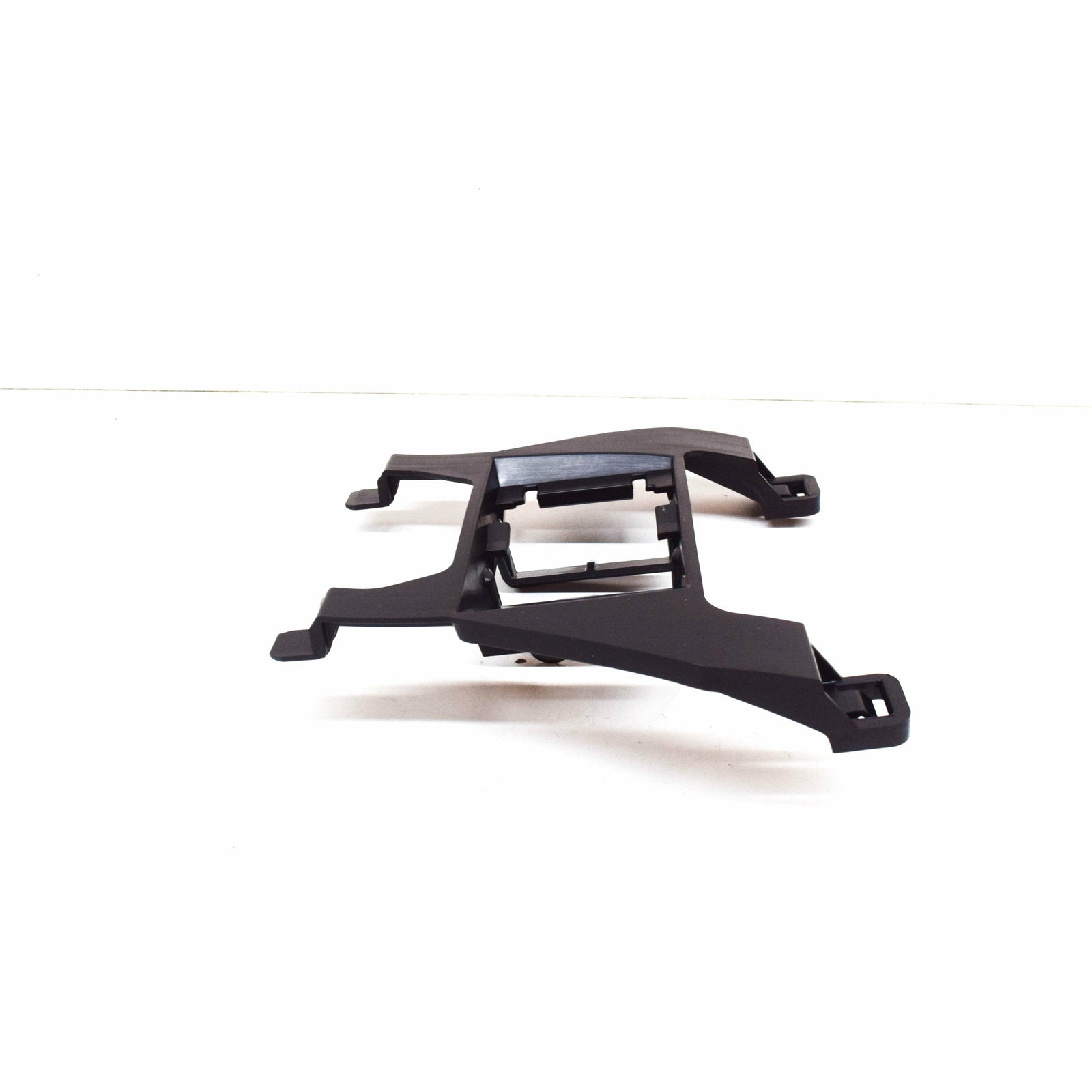 NEW MERCEDES-BENZ GLS X166 REAR BUMPER CENTRAL BRACKET A1668840300 ORIGINAL