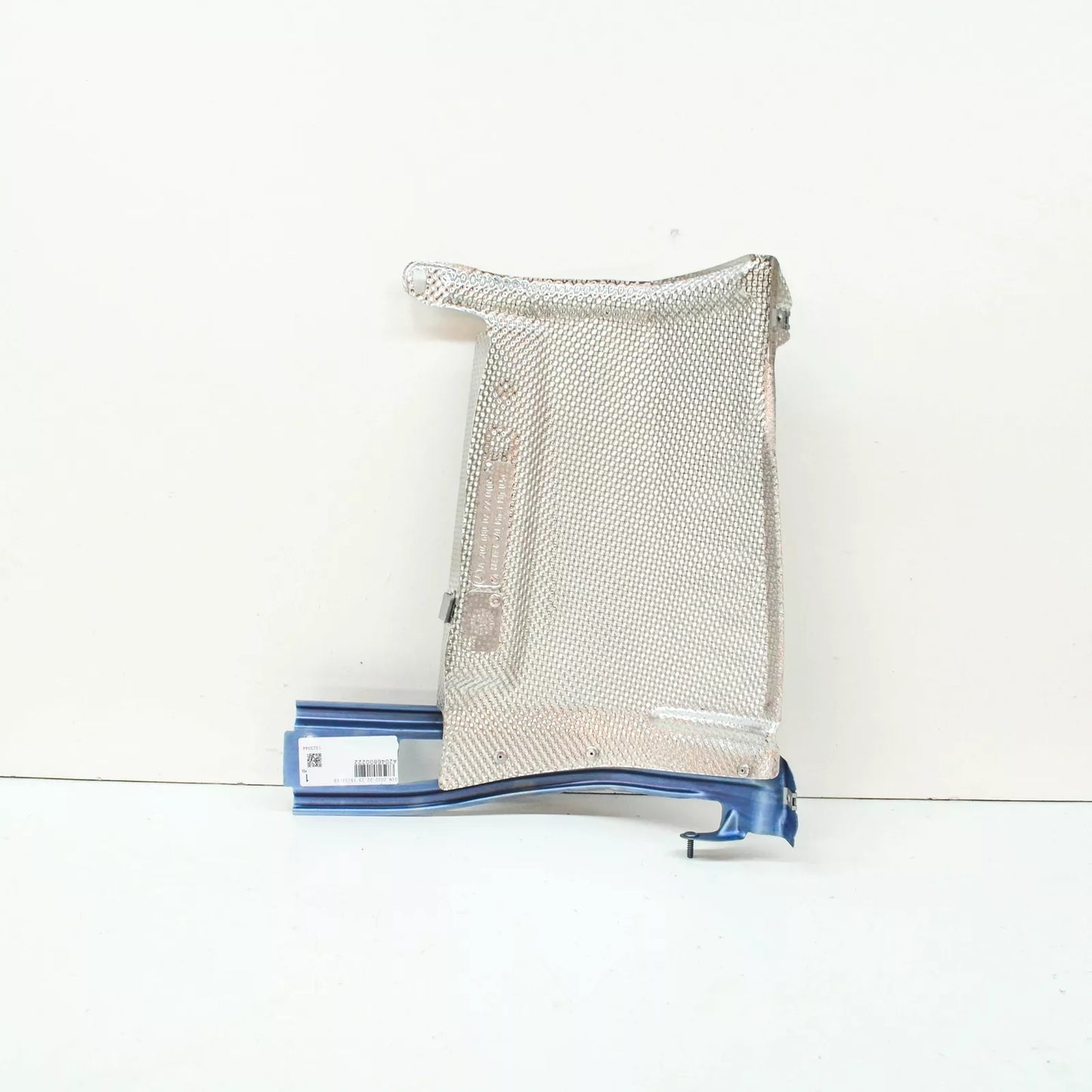 NEW MERCEDES-BENZ C W204 RIGHT MAIN MUFFLER HEAT PROTECTION A2046800222