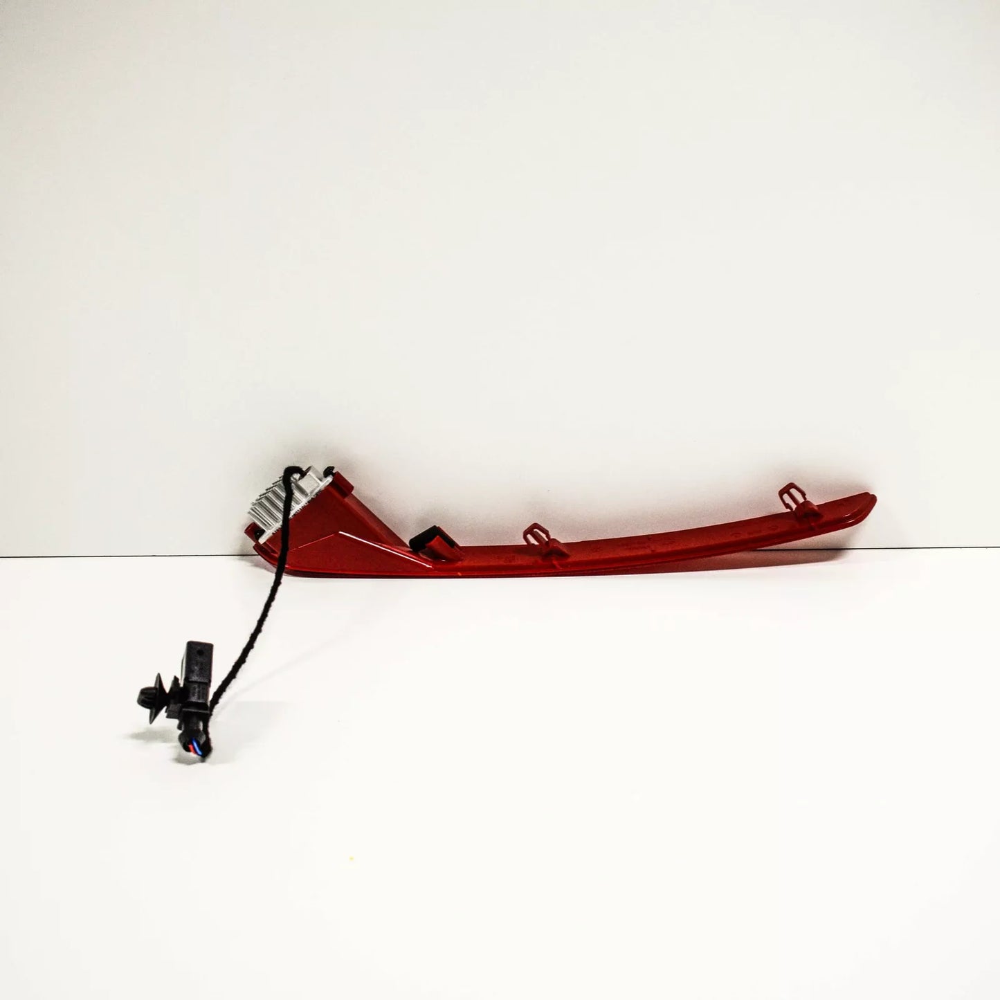 NEW VW BEETLE A5 REAR LEFT TAIL LIGHT WITH FOG LIGHT RHD 5C5945701B ORIGINAL