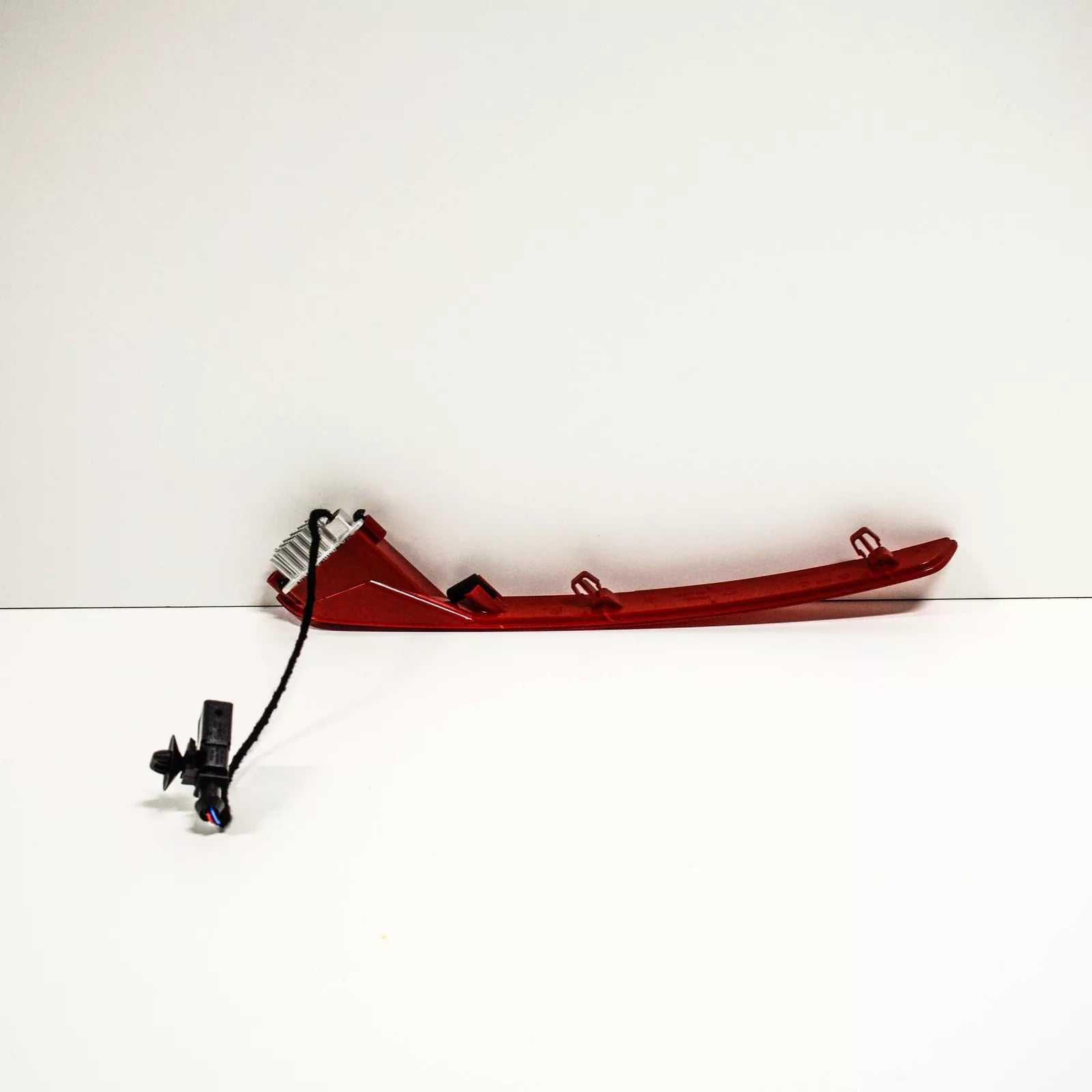 NEW VW BEETLE A5 REAR LEFT TAIL LIGHT WITH FOG LIGHT RHD 5C5945701B ORIGINAL