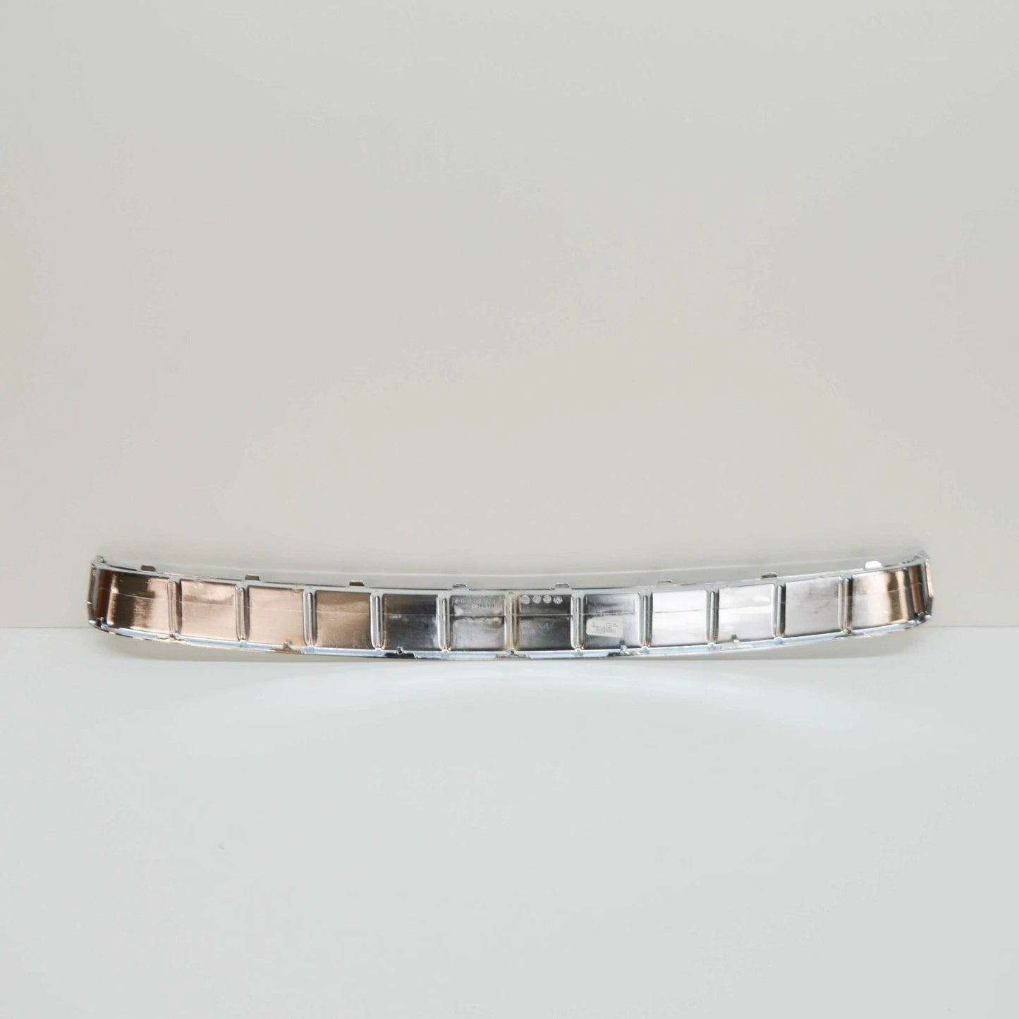 NEW MB R-CLASS W251 AMG REAR BUMPER LOADING PLATE CHROME A2518800011