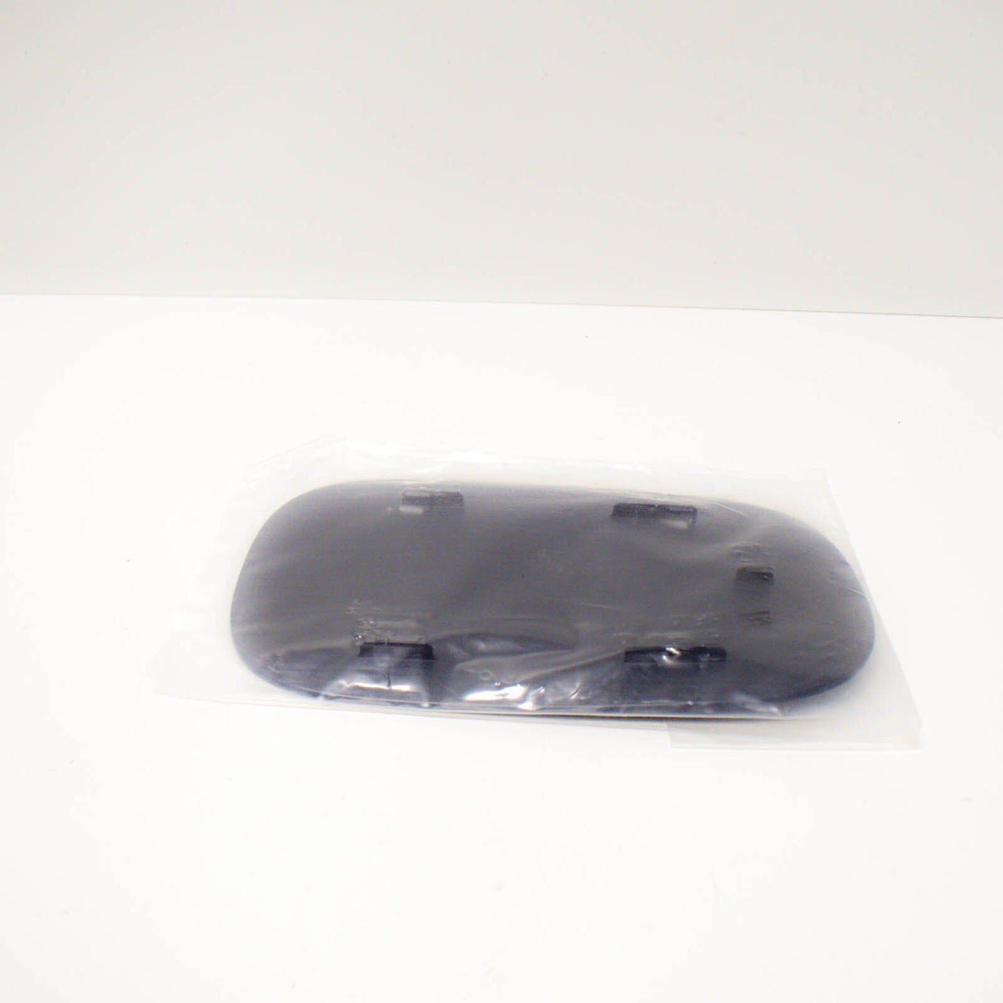 NEW MERCEDES-BENZ GLC C253 FUEL FILLER GAS CAP A2537570400 ORIGINAL