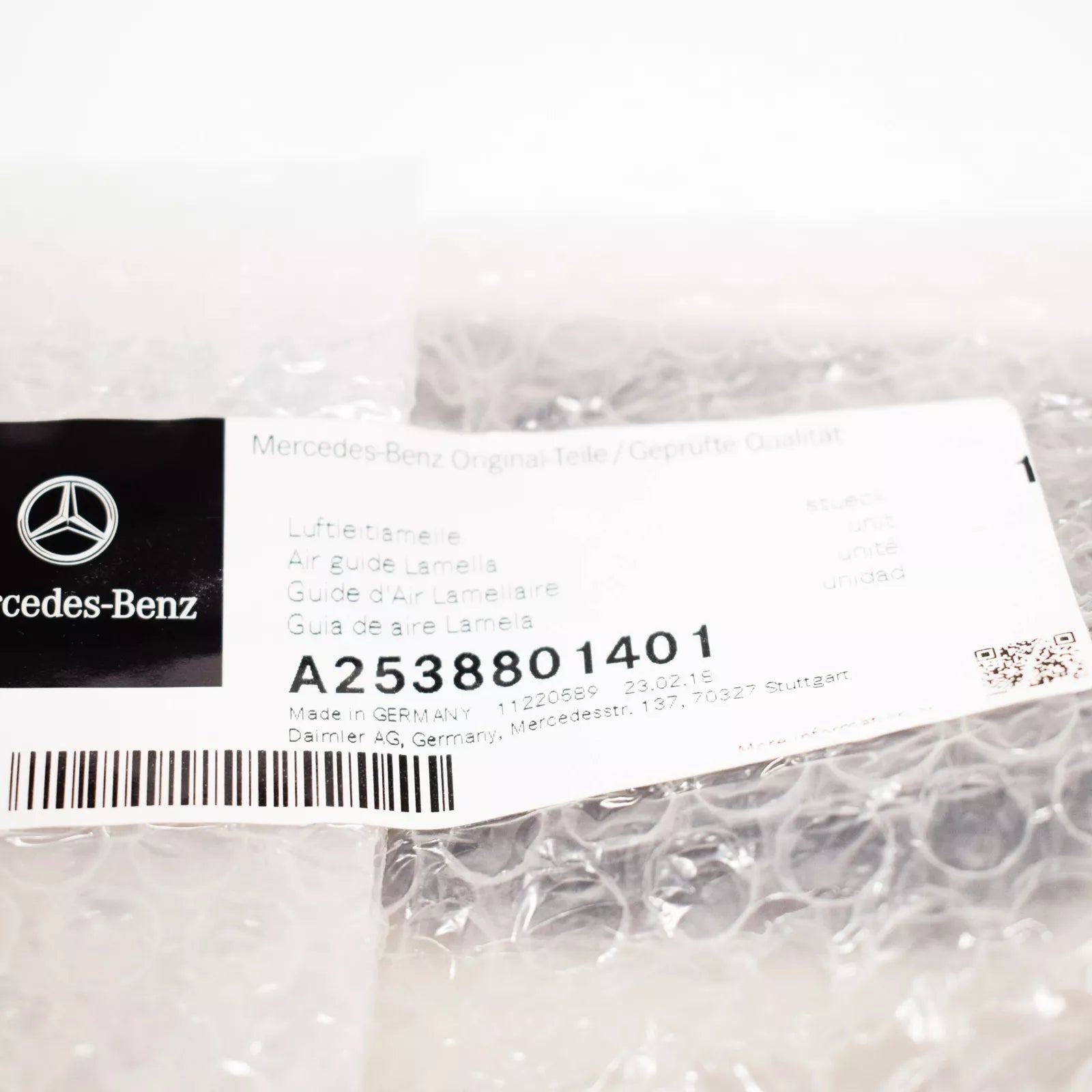 NEW MB GLC X253 FRONT GRILLE AIR GUIDE UPPER SUPPORT A2538801401 ORIGINAL