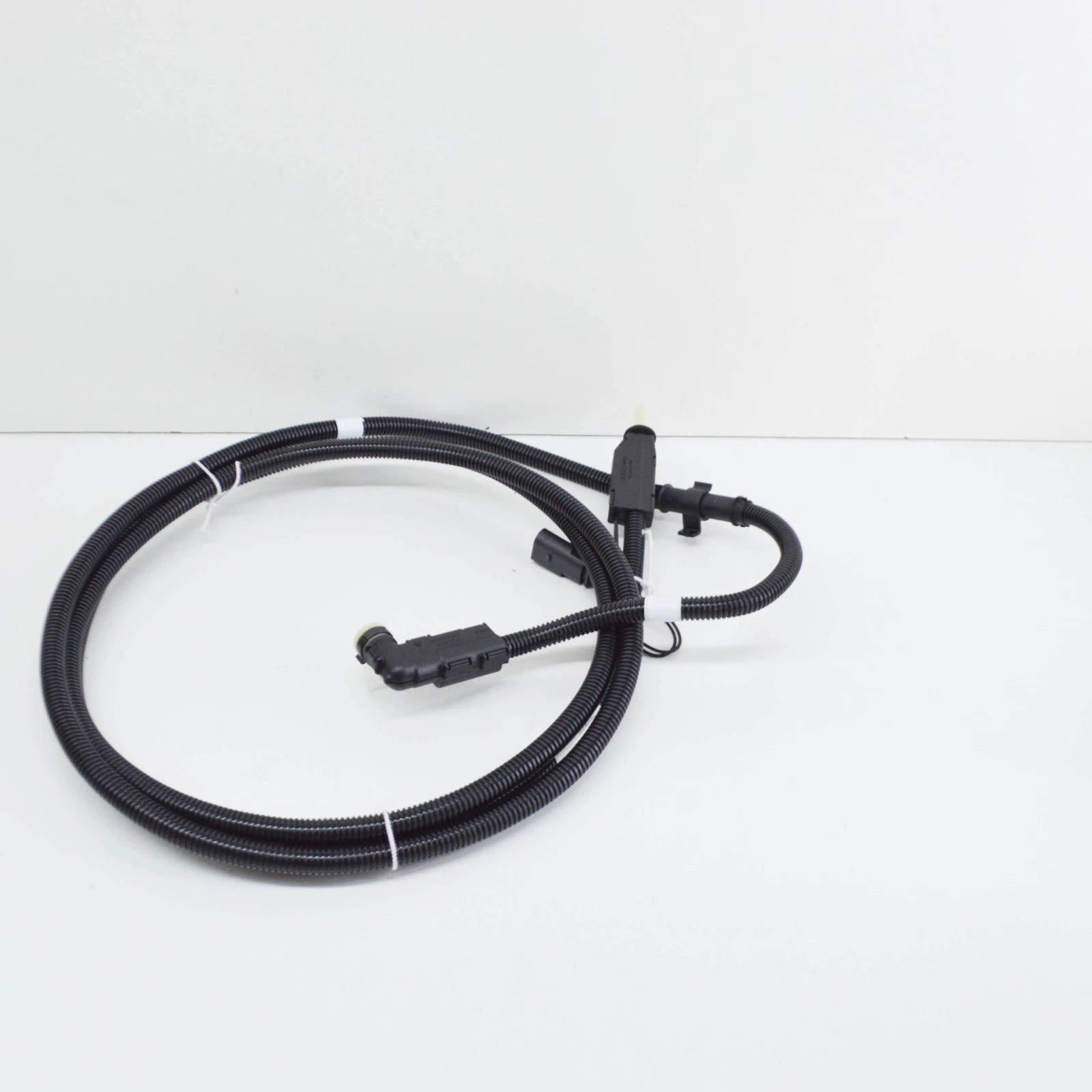 NEW VW PASSAT B8 3G REDUCING AGENT INJECTOR METERING LINE 3Q0131984AE ORIGINAL