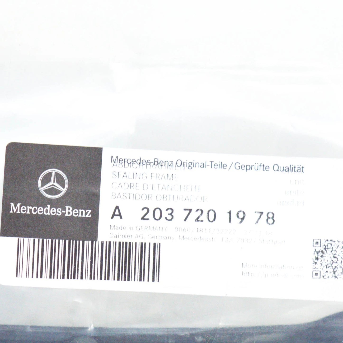 NEW MB C-CLASS W203 FRONT DOOR WEATHERSTRIP SEAL LEFT A2037201978 ORIGINAL