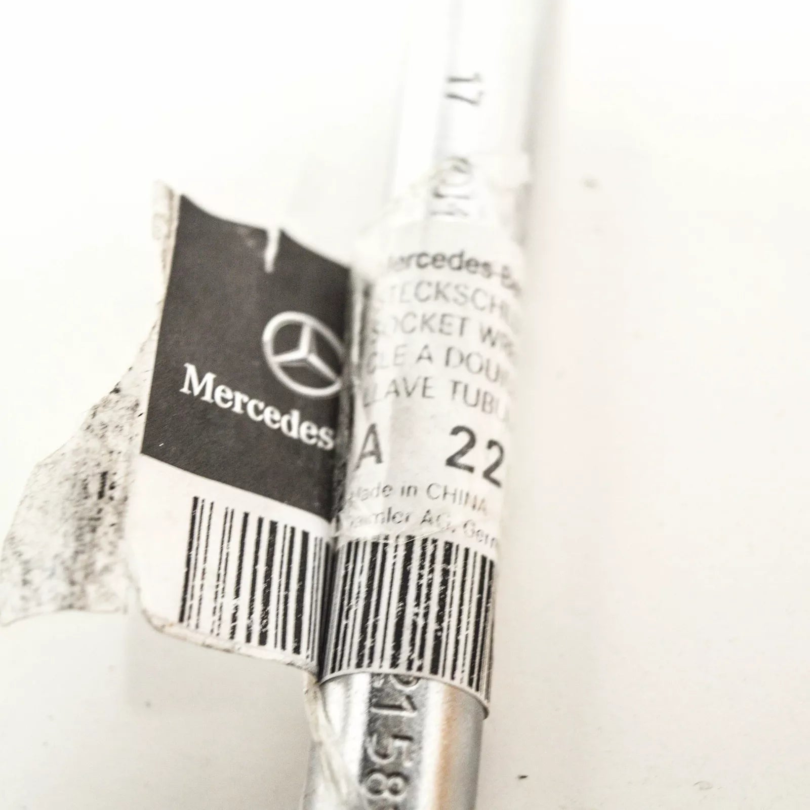 NEW MERCEDES BENZ M W164 SOCKET WRENCH A221581000164 ORIGINAL