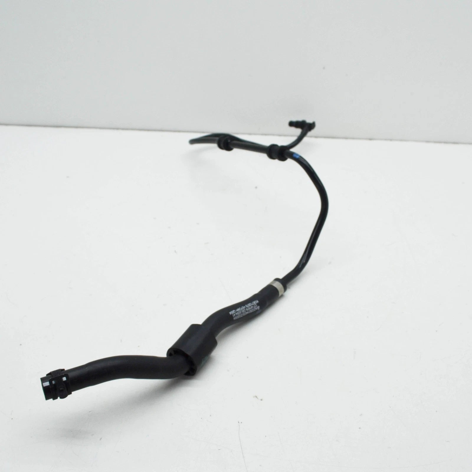 NEW MERCEDES-BENZ S W222 RETURN VENT BLEED LINE HOSE A2225014425 ORIGINAL