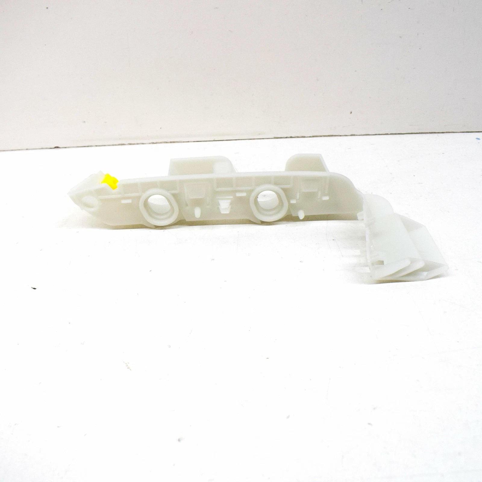 NEW AUDI A4 B9 FRONT LEFT BUMPER BRACKET GUIDE UPPER 8W0807283E ORIGINAL