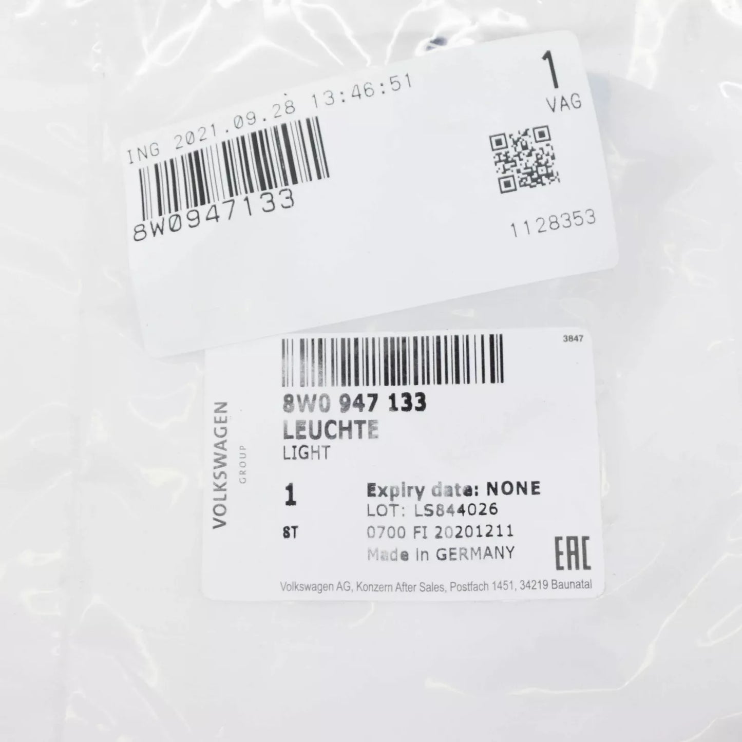 NEW AUDI A4 B9 REAR LEFT DOOR COURTESY LIGHT 8W0947133