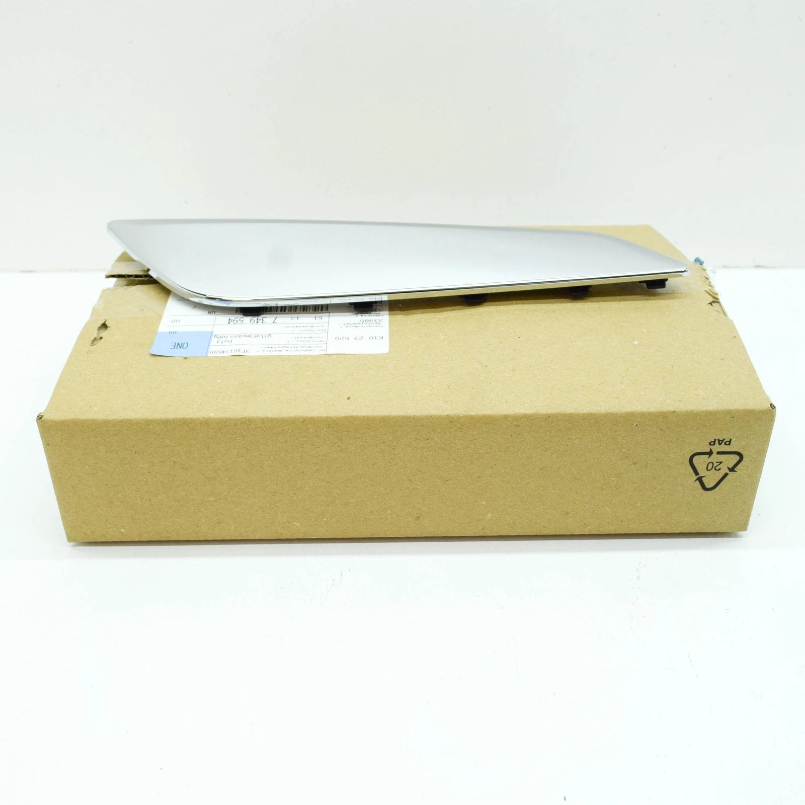 NEW BMW 5 G30 RIGHT SIDEWALL AIR DUCT TRIM 51137349594 7349594 ORIGINAL