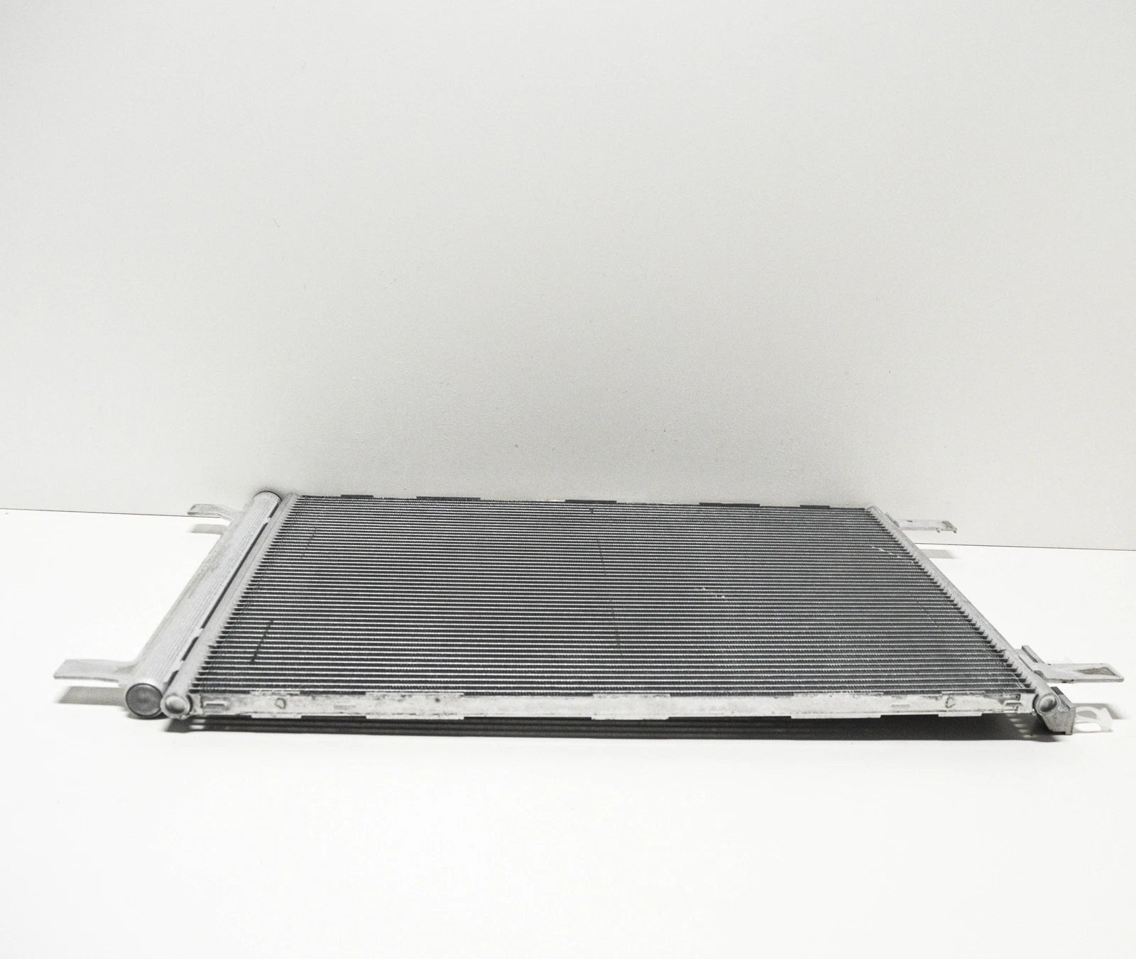 NEW VOLKSWAGEN GOLF MK7 A/C RADIATOR 5Q0816411AR ORIGINAL