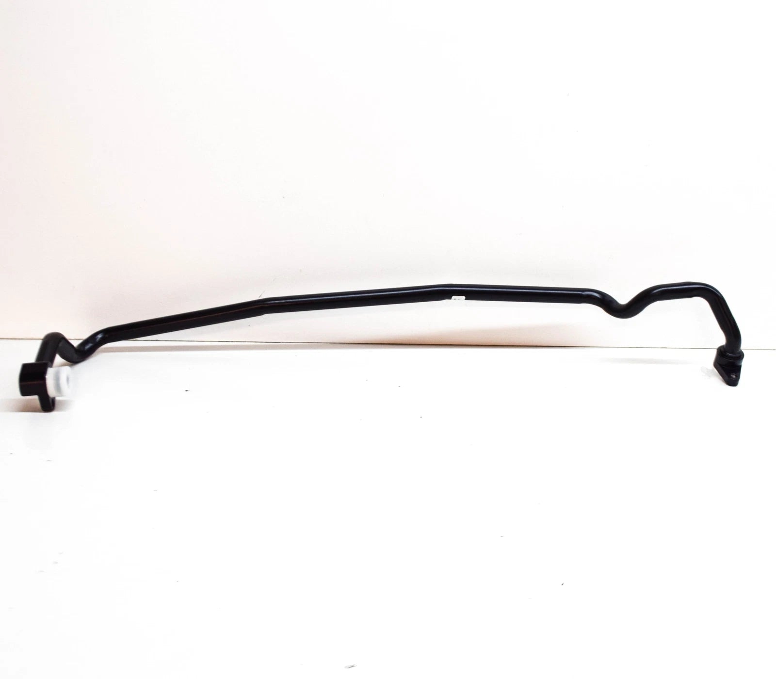 NEW MERCEDES-BENZ E COUPE C207 OIL COOLER RETURN LINE RIGHT A2075000772 ORIGINAL