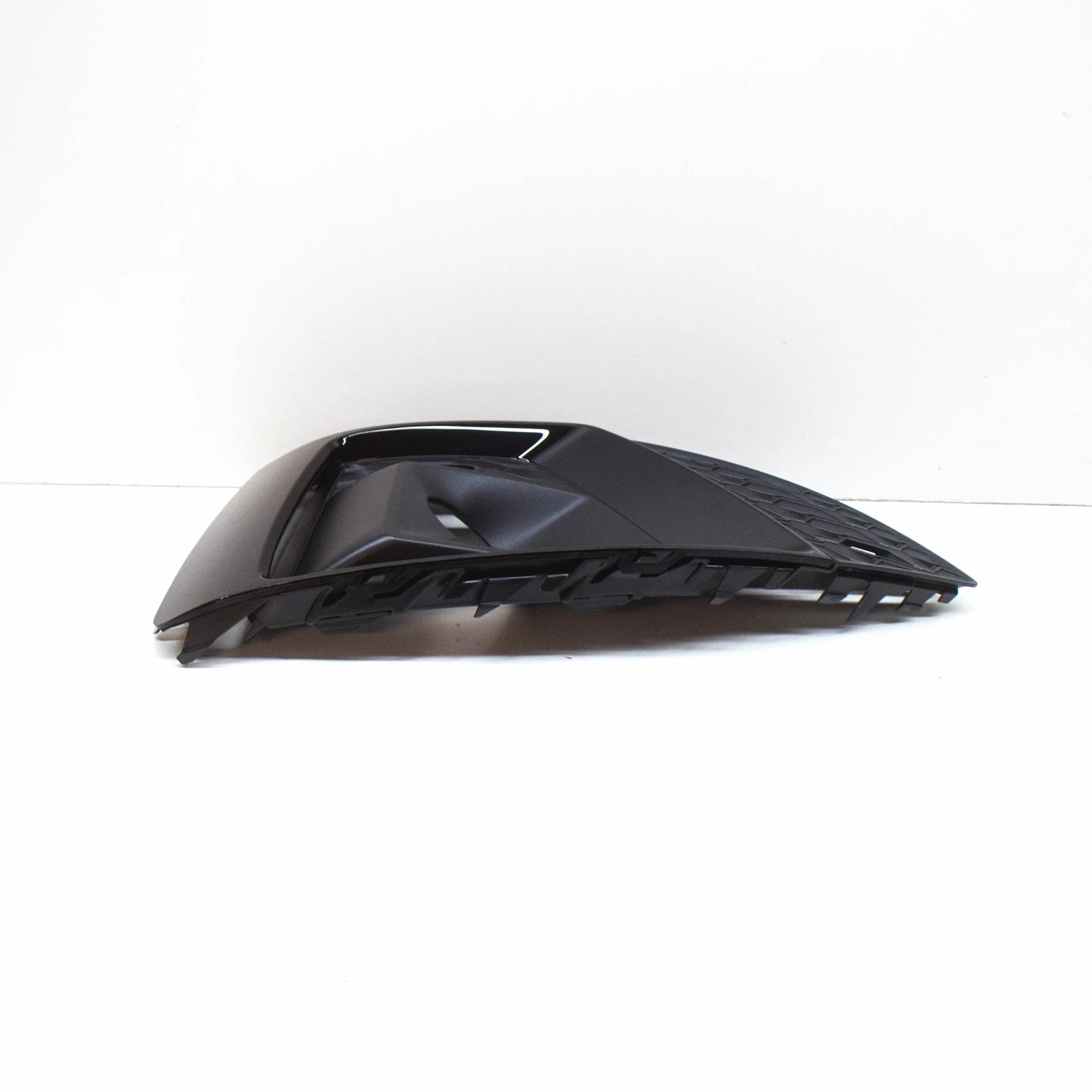 NEW AUDI A5 CONVERTIBLE 8W6 FRONT BUMPER RIGHT SIDE GRILLE 8W6807682TT94