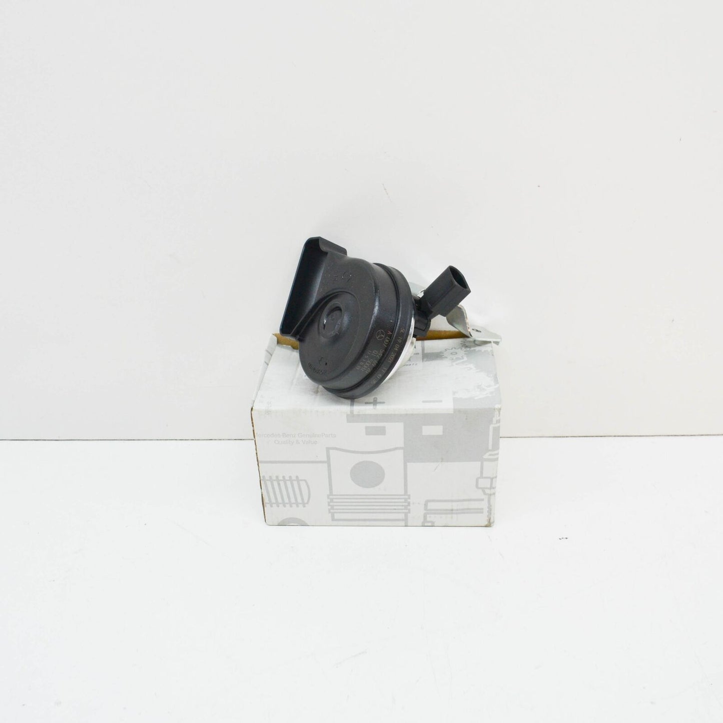 NEW MERCEDES-BENZ E-CLASS W212 HIGH TONE HORN SIGNAL A0075426920 ORIGINAL