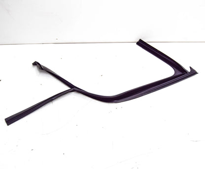NEW MERCEDES-BENZ C W205 FRONT RIGHT DOOR WINDOW SEAL A2057256600 ORIGINAL