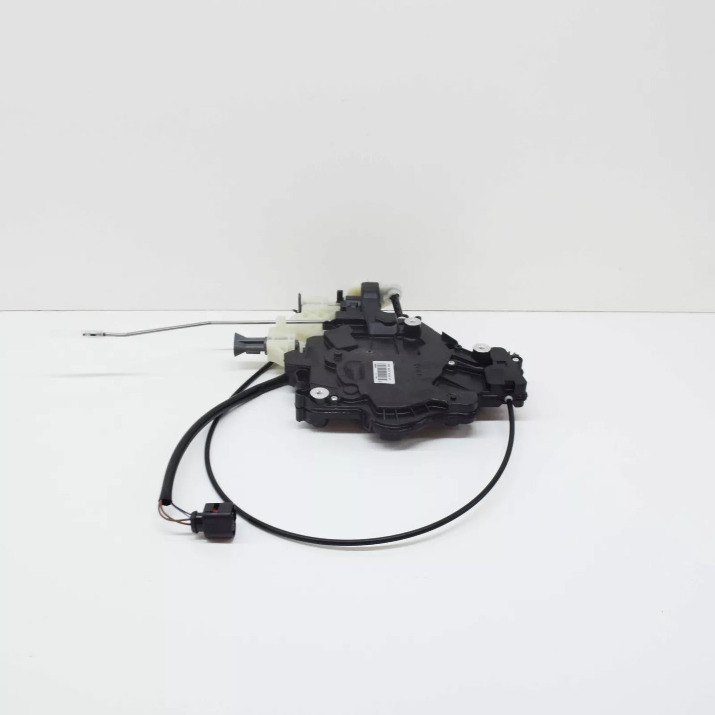 NEW VW CADDY 2K MK3 SLIDING DOOR LEFT REMOTE OPERATED LOCK 2K5843653D ORIGINAL