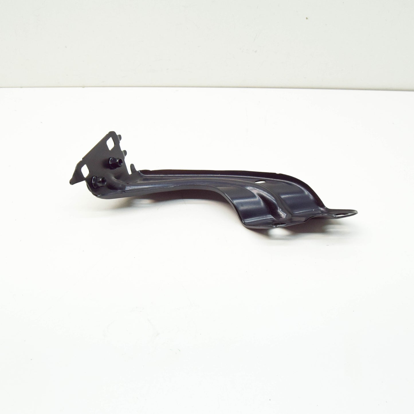 NEW VOLKSWAGEN T-ROC A11 FRONT RIGHT FENDER HOLDER 2GA821136 ORIGINAL