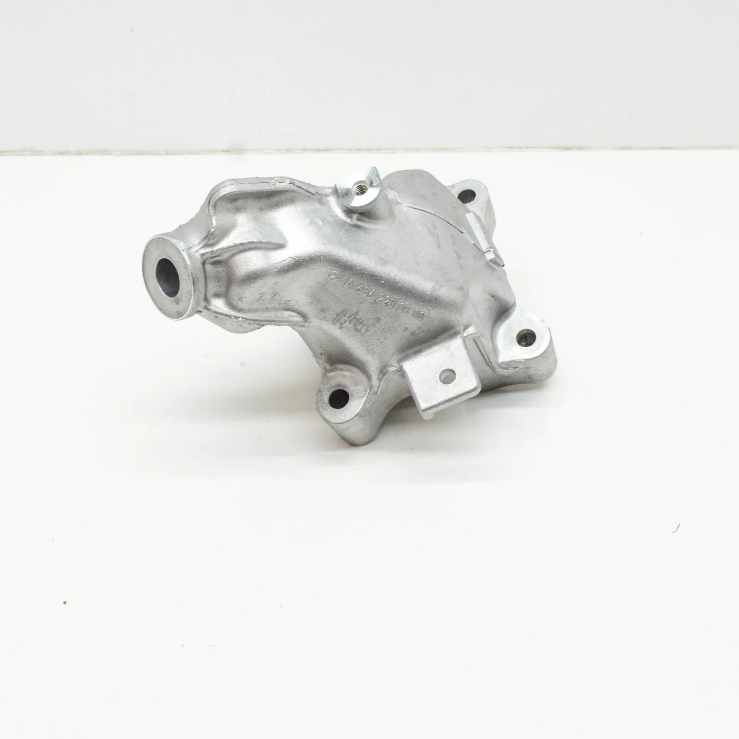 NEW MERCEDES-BENZ S W222 LEFT SIDE ENGINE BRACKET A6562230500 ORIGINAL