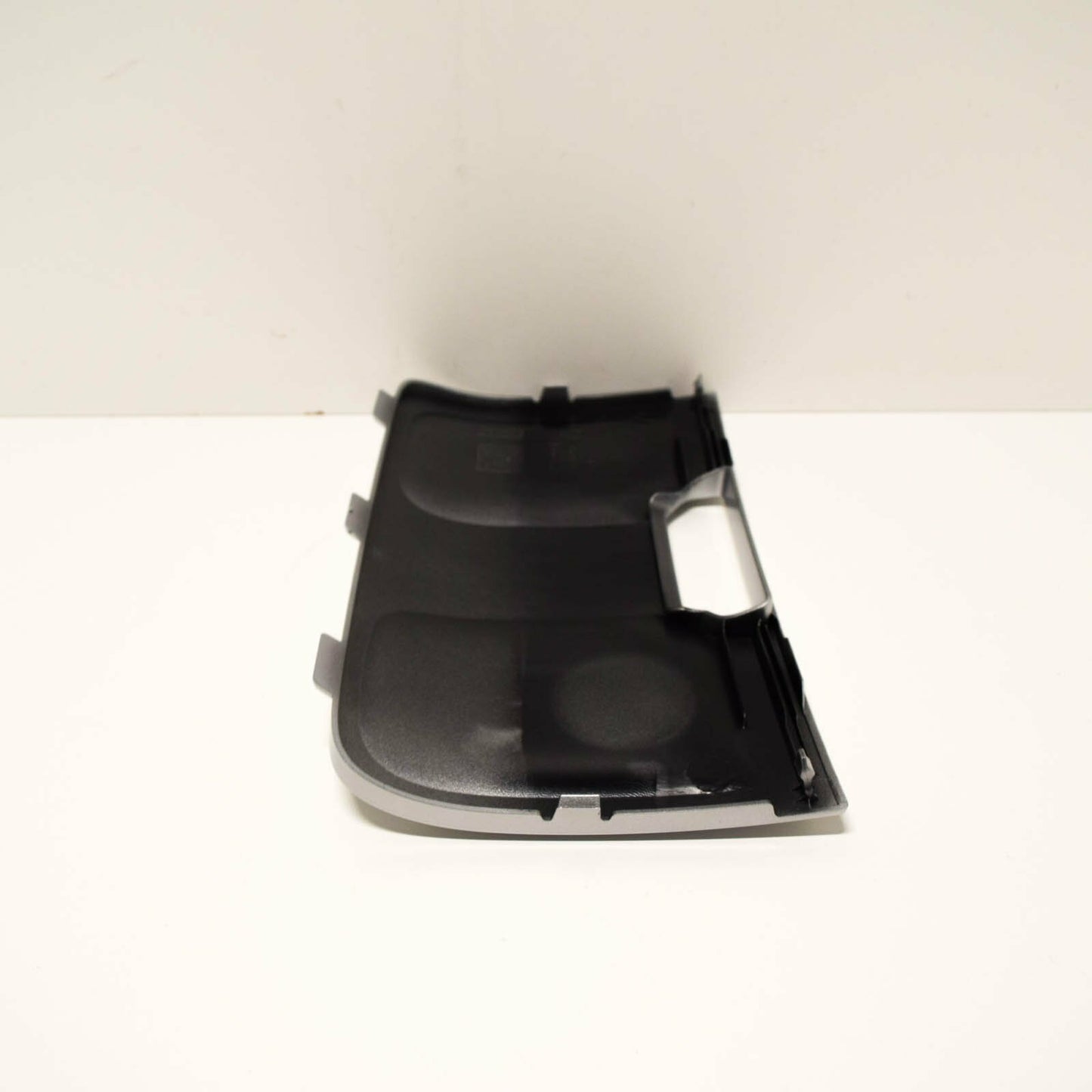 NEW VW PASSAT B7 REAR BUMPER TOW HITCH COVER 3AF807397A U34 ORIGINAL