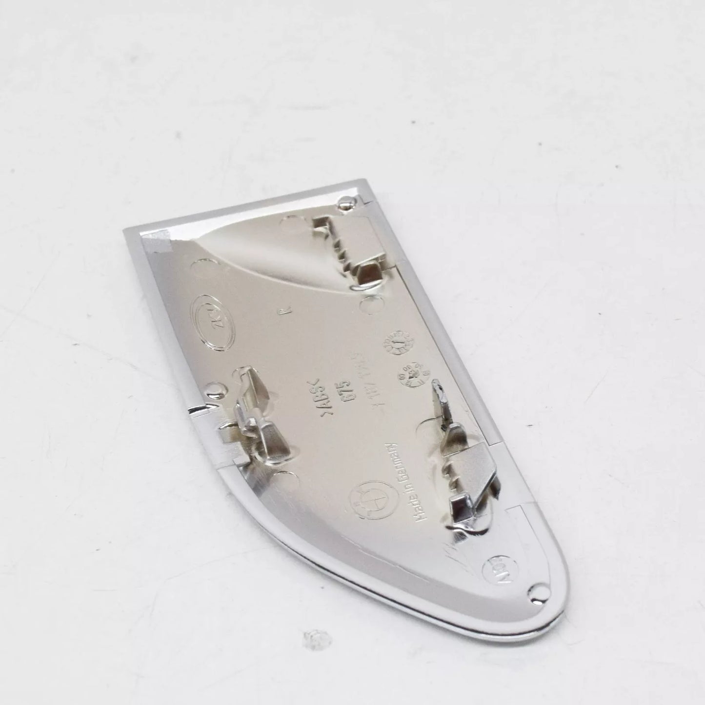 NEW BMW 7 F01 FRONT RIGHT FENDER CHROME TRIM COVER 63137182190 ORIGINAL