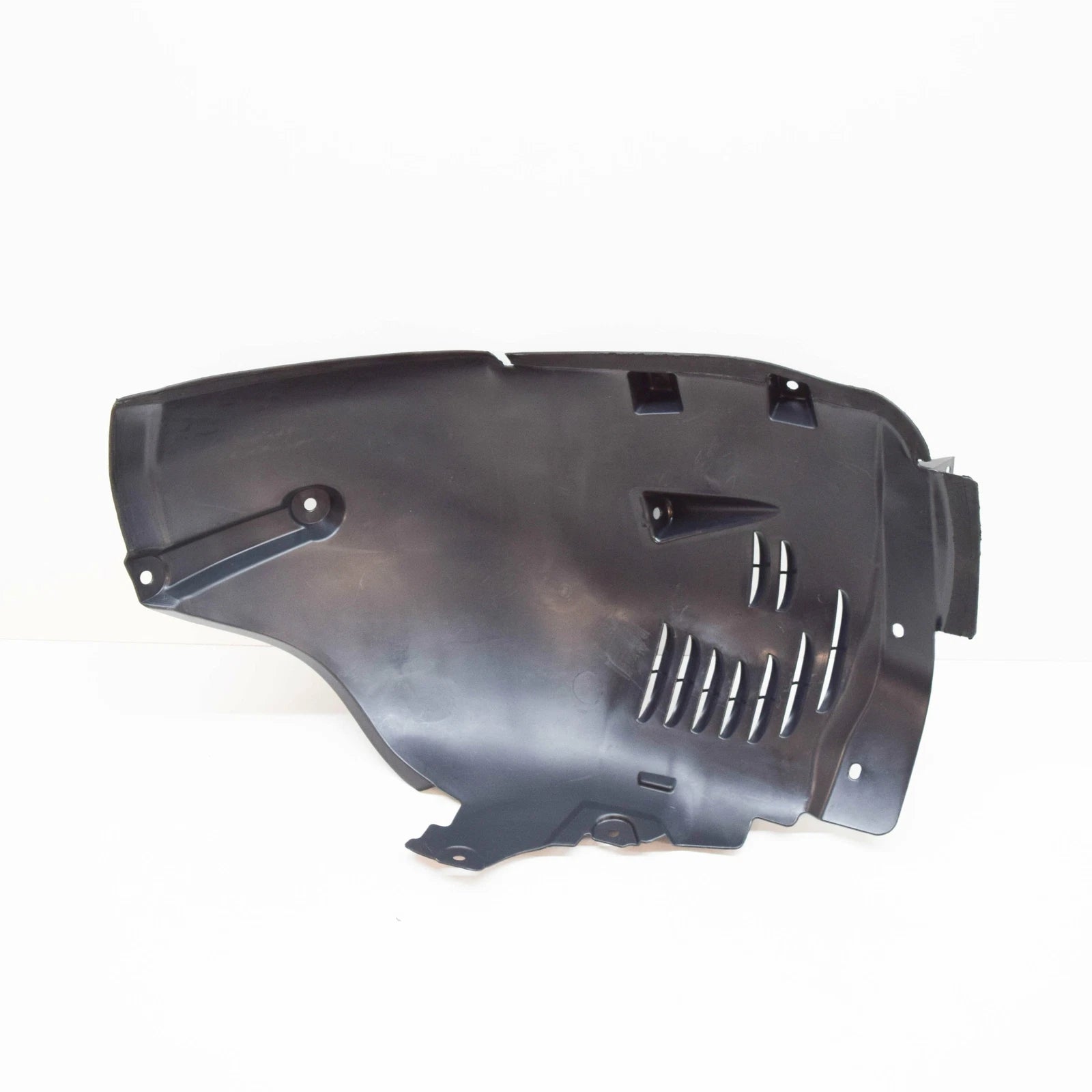 NEW MERCEDES-BENZ E W211 FRONT RIGHT WHEEL ARCH COVER A2116980230