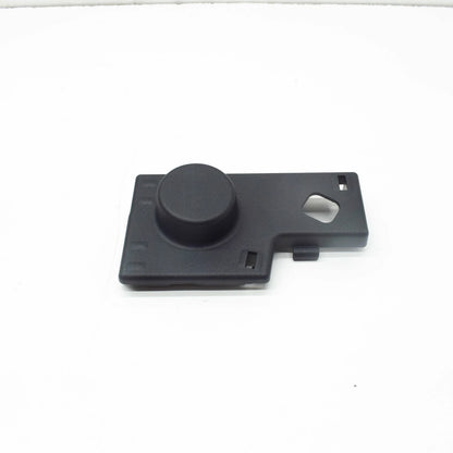 NEW AUDI Q7 4M FRONT RIGHT HEADLIGHT MOUNTING 4M0806584