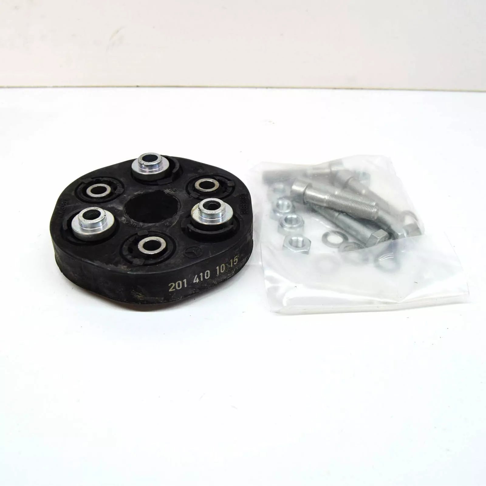 NEW MB E W124 PROPELLER SHAFT FRONT FLEXIBLE JOINT DISC KIT A1244100015