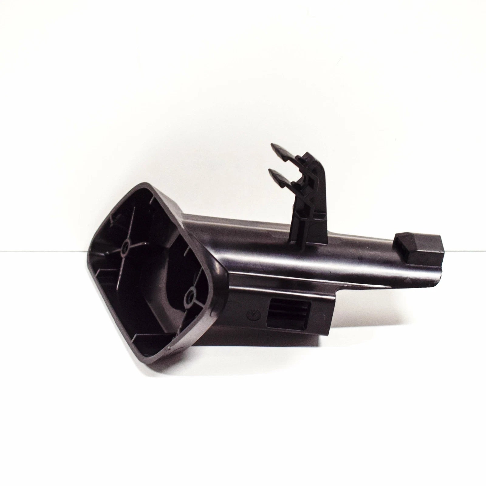 NEW VOLKSWAGEN TOUAREG 7P LEFT HEADLIGHT WASHER FRAME GUIDE 7P6807941