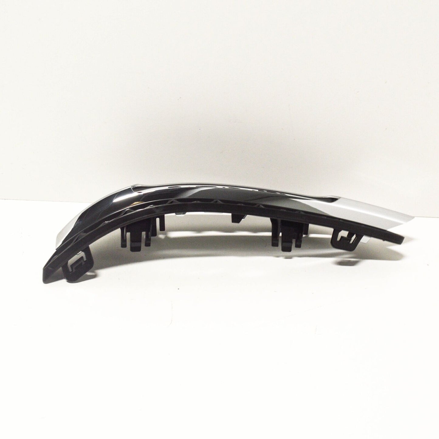 NEW MERCEDES-BENZ C W204 FRONT RIGHT GRILL A2048803324 2014 3141913 ORIGINAL