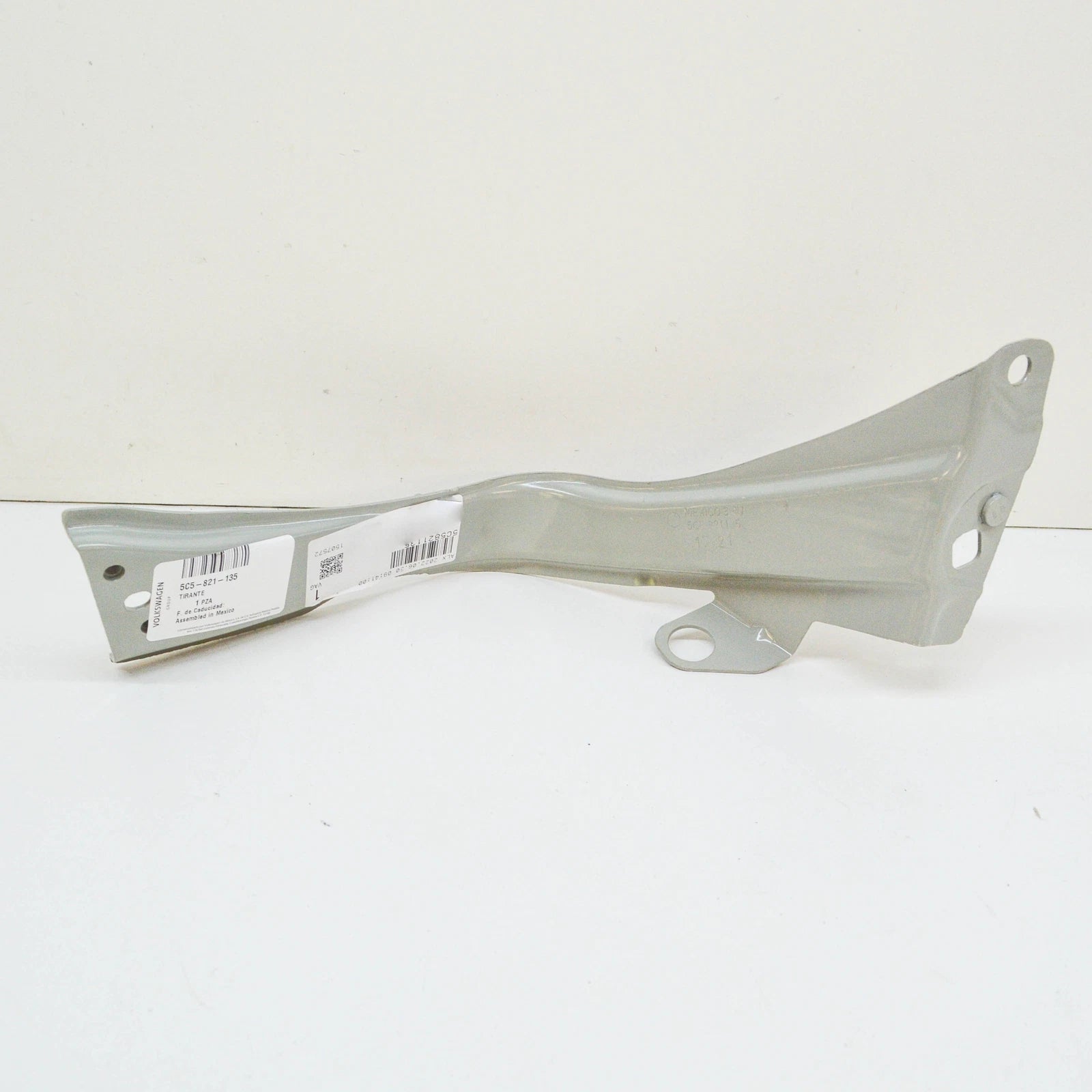 NEW VOLKSWAGEN BEETLE A5 FRONT FENDER LEFT MOUNTING BRACKET 5C5821135