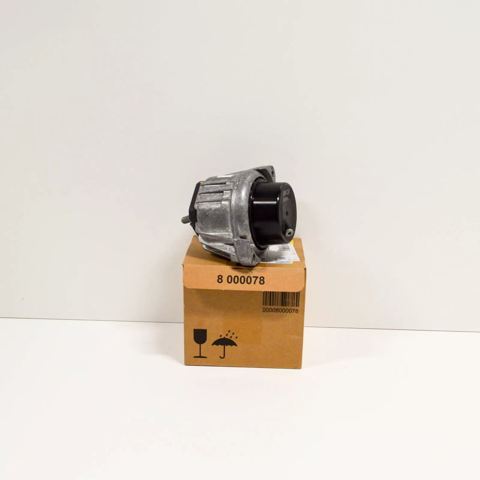 NEW BMW 3 E92 ENGINE MOUNT 22116760332 6760332 ORIGINAL