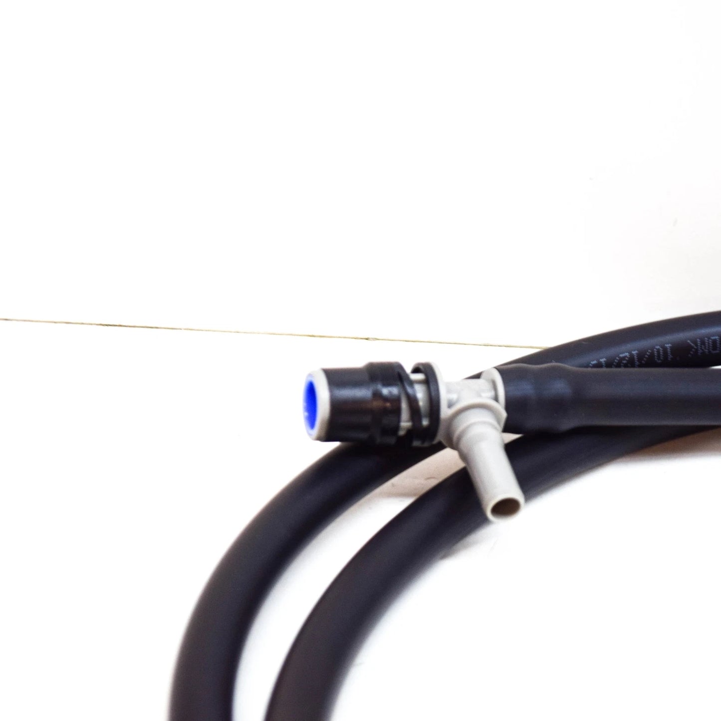 NEW BMW 1 F20 FRONT HEADLIGHT CLEANING HOSE LINE 61678058068 ORIGINAL