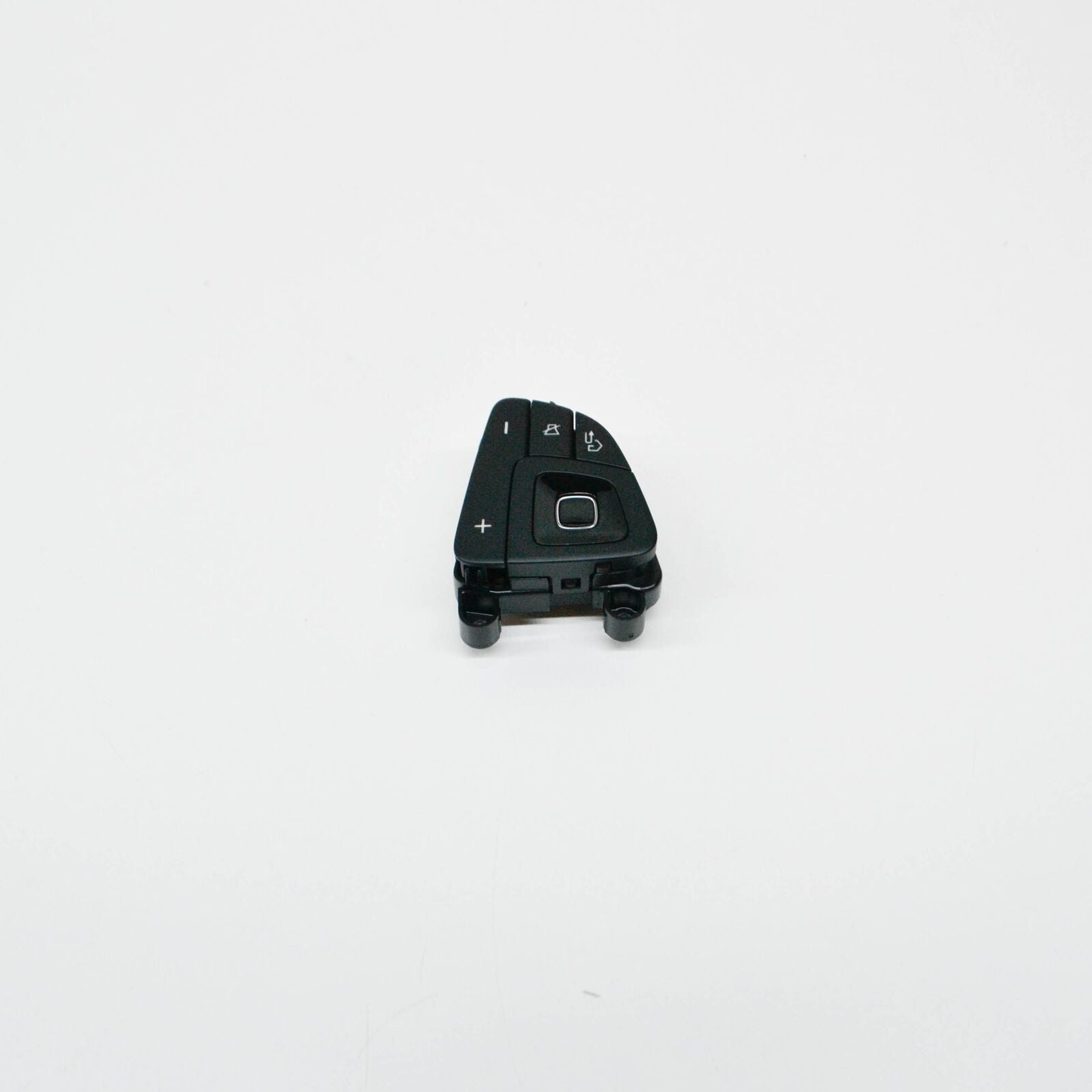 NEW MERCEDES-BENZ E COUPE C238 LEFT STEERING WHEEL SWICH A09990562009107