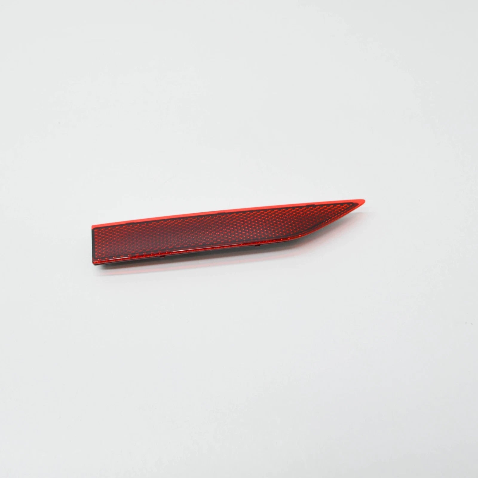 NEW AUDI A4 B9 REAR RIGHT INNER BUMPER REFLECTOR 8W0945104B ORIGINAL