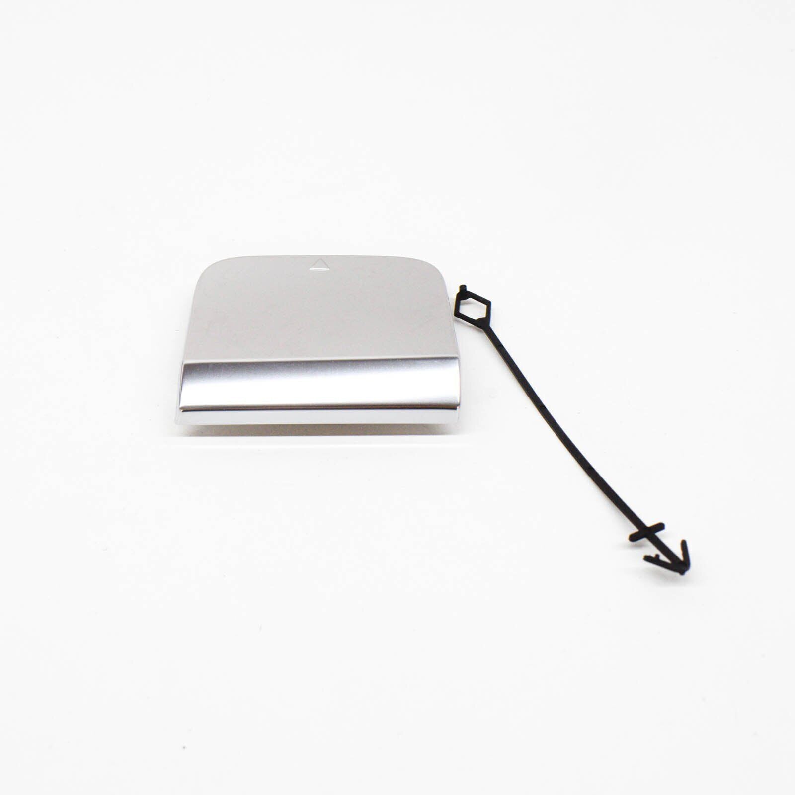 NEW MERCEDES-BENZ GLA X156 REAR BUMPER TOWING HOOK EYE COVER A1568851700