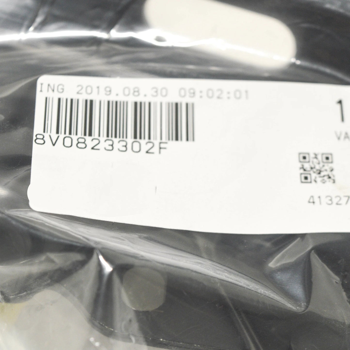 NEW AUDI A3 8PA FRONT BONNET LID RIGHT SIDE HINGE 8V0823302F 2013