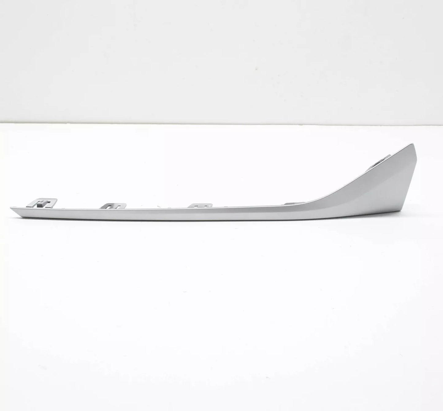 NEW BMW X1 F48 FRONT LEFT GRILLE SIDE TRIM 51117954257 ORIGINAL