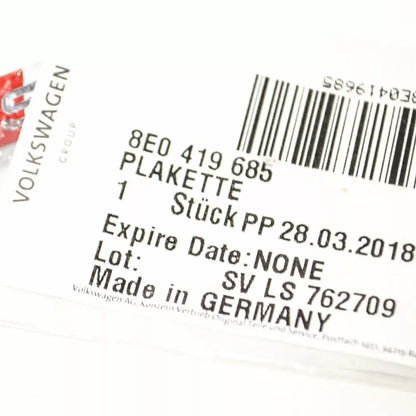 NEW AUDI A4 S4 STEERING WHEEL EMBLEM BADGE LOGO 8E0419685