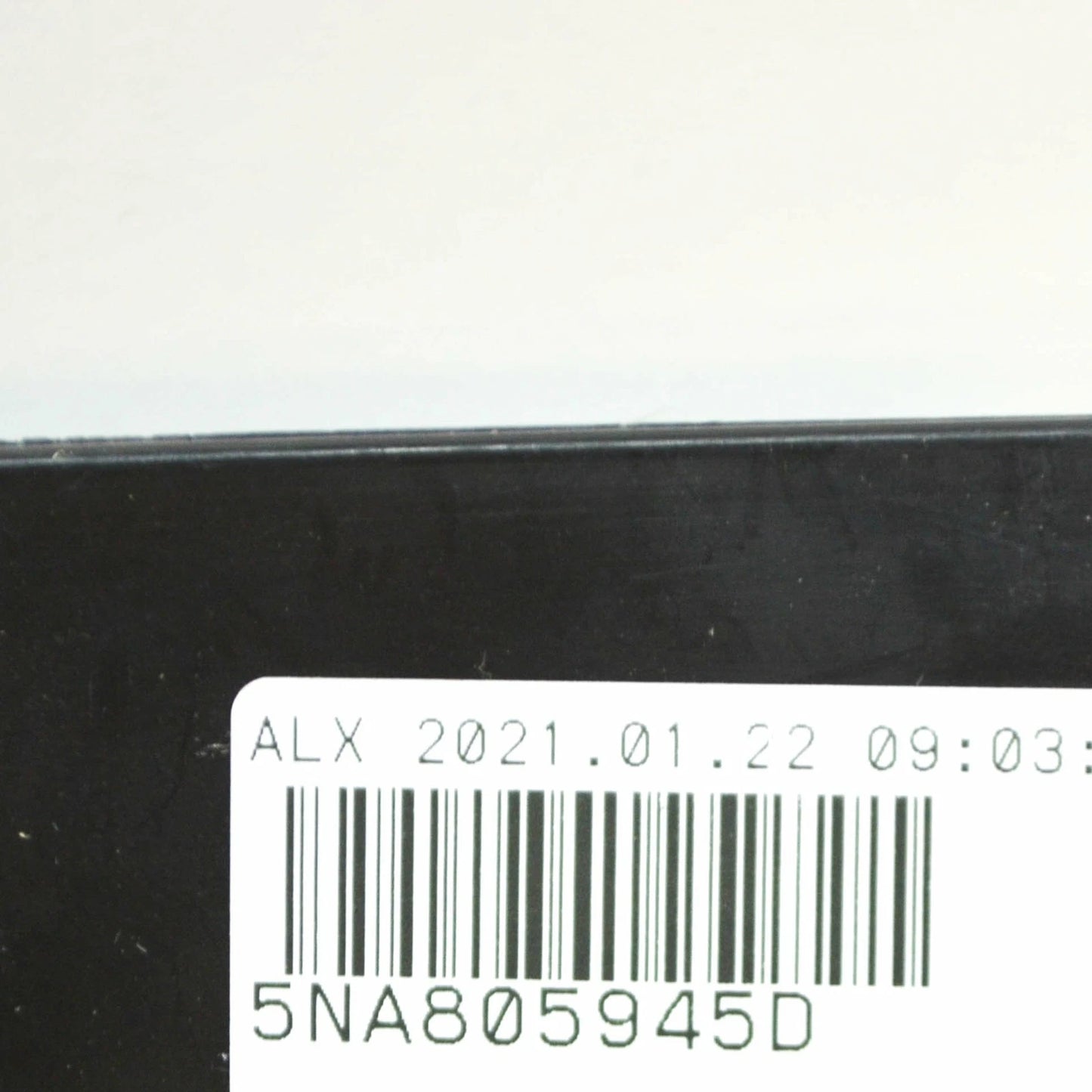 NEW VW TIGUAN MK2 AD FRONT RIGHT WING PLASTIC FLANK COVER 5NA805945D