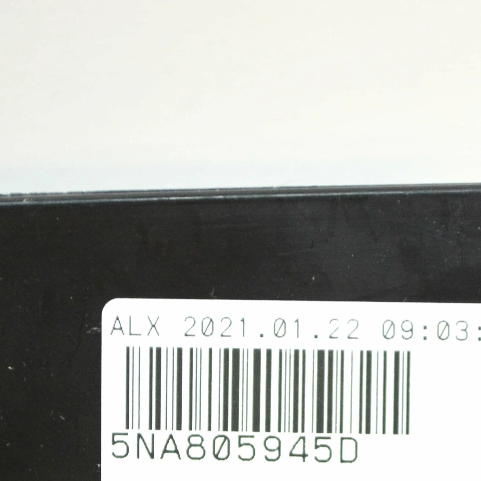 NEW VW TIGUAN MK2 AD FRONT RIGHT WING PLASTIC FLANK COVER 5NA805945D