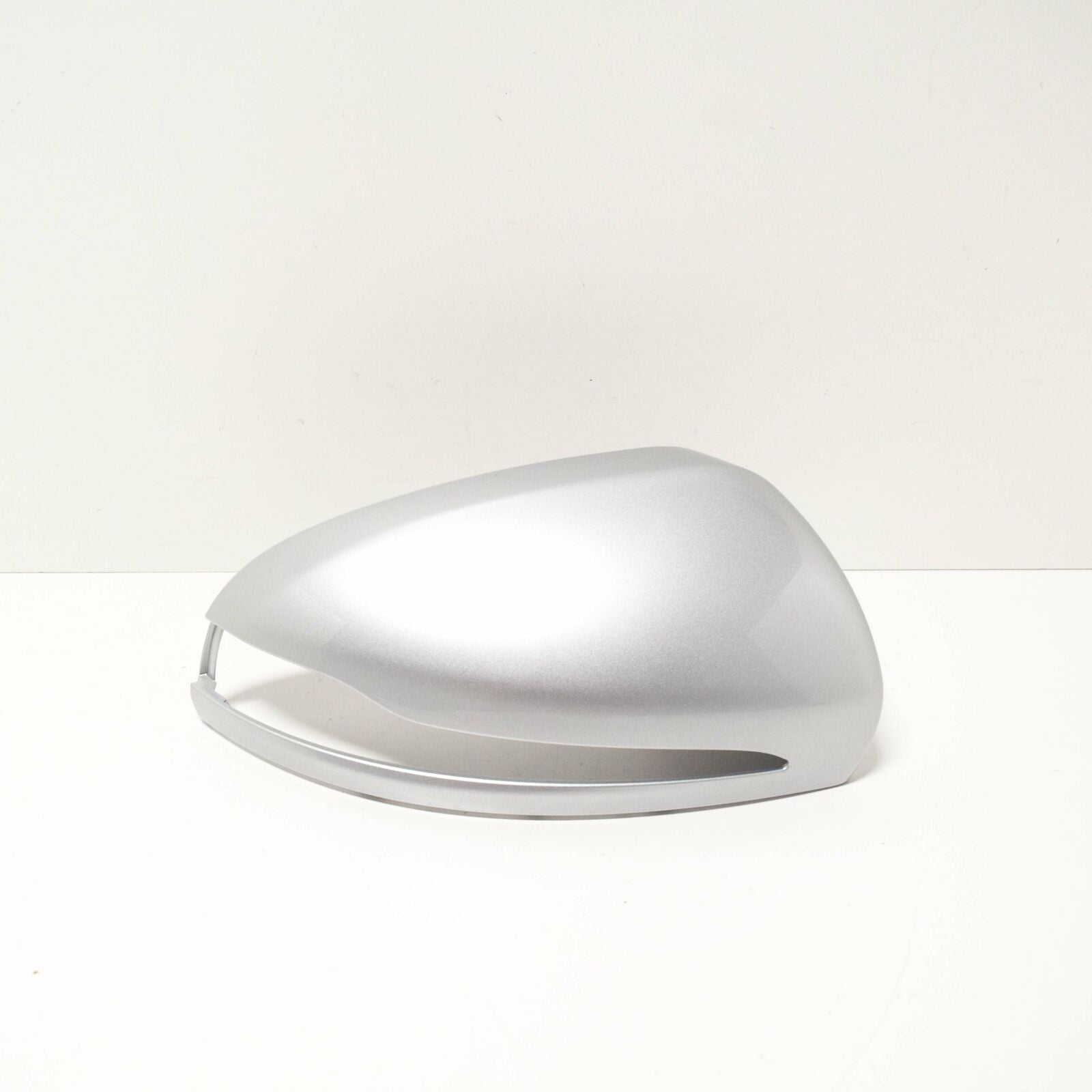 NEW MERCEDES-BENZ C-CLASS W205 RIGHT MIRROR COVER A09981150009775 LHD ORIGINAL