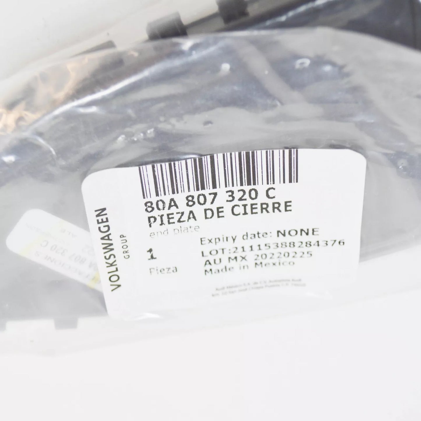 NEW AUDI Q5 FY REAR BUMPER RIGHT CLOSING ELEMENT 80A807320C