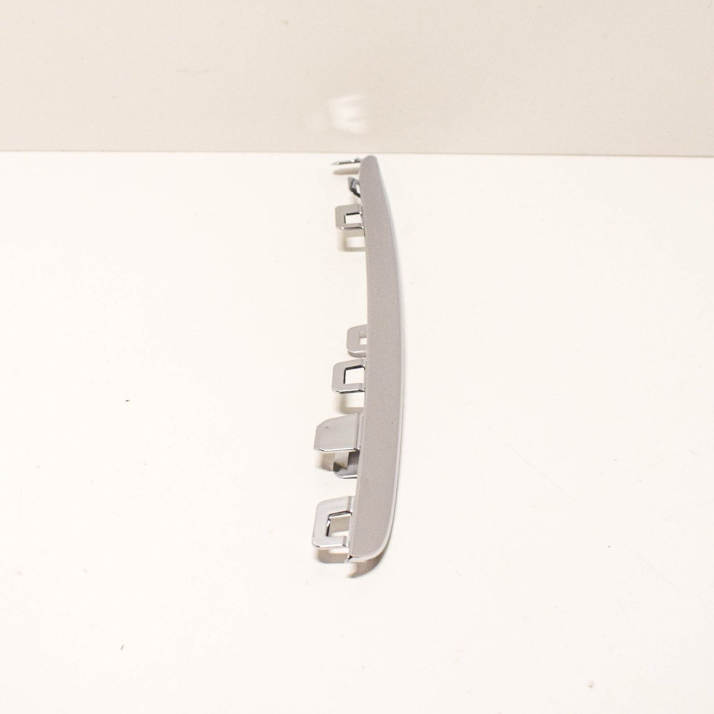 NEW MERCEDES-BENZ C-CLASS W205 FRONT RIGHT GRILLE TRIM A2058880373 2016 ORIGINAL