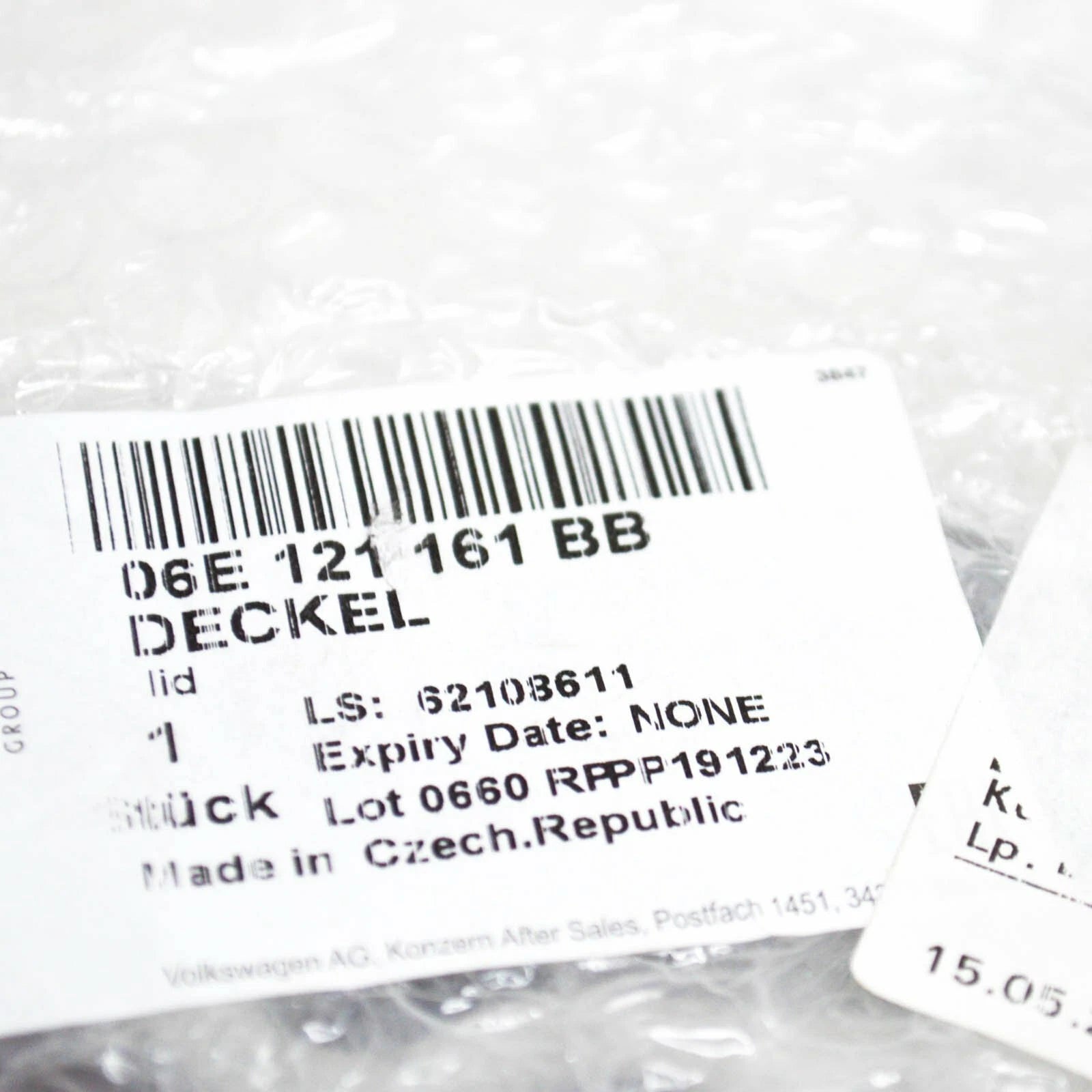 NEW AUDI A4 B8 3.0 PETROL COOLANT WATER PIPE 06E121161BB 2015