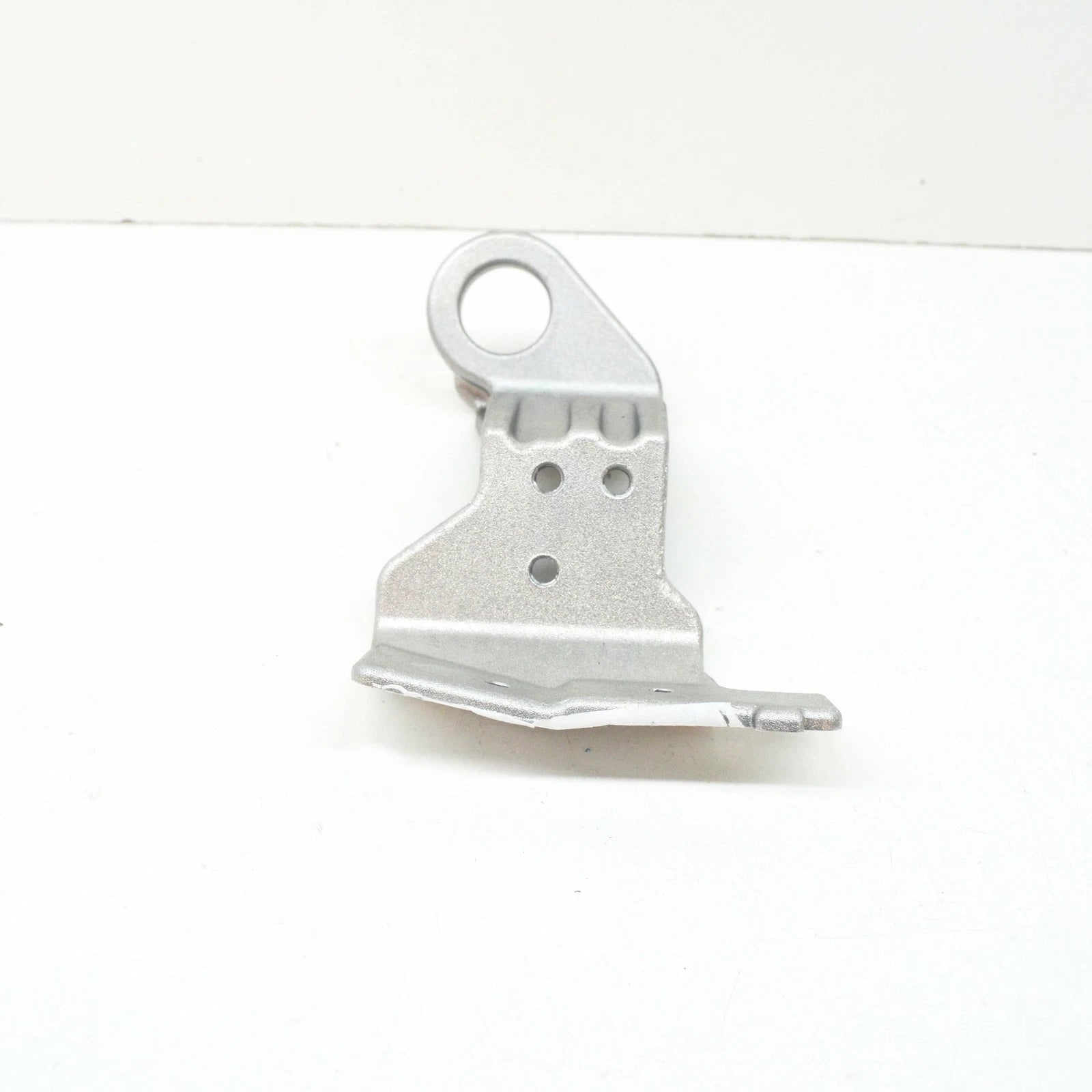 NEW MB E W213 LEFT RADIATOR LOWER HOLDER A2135052100