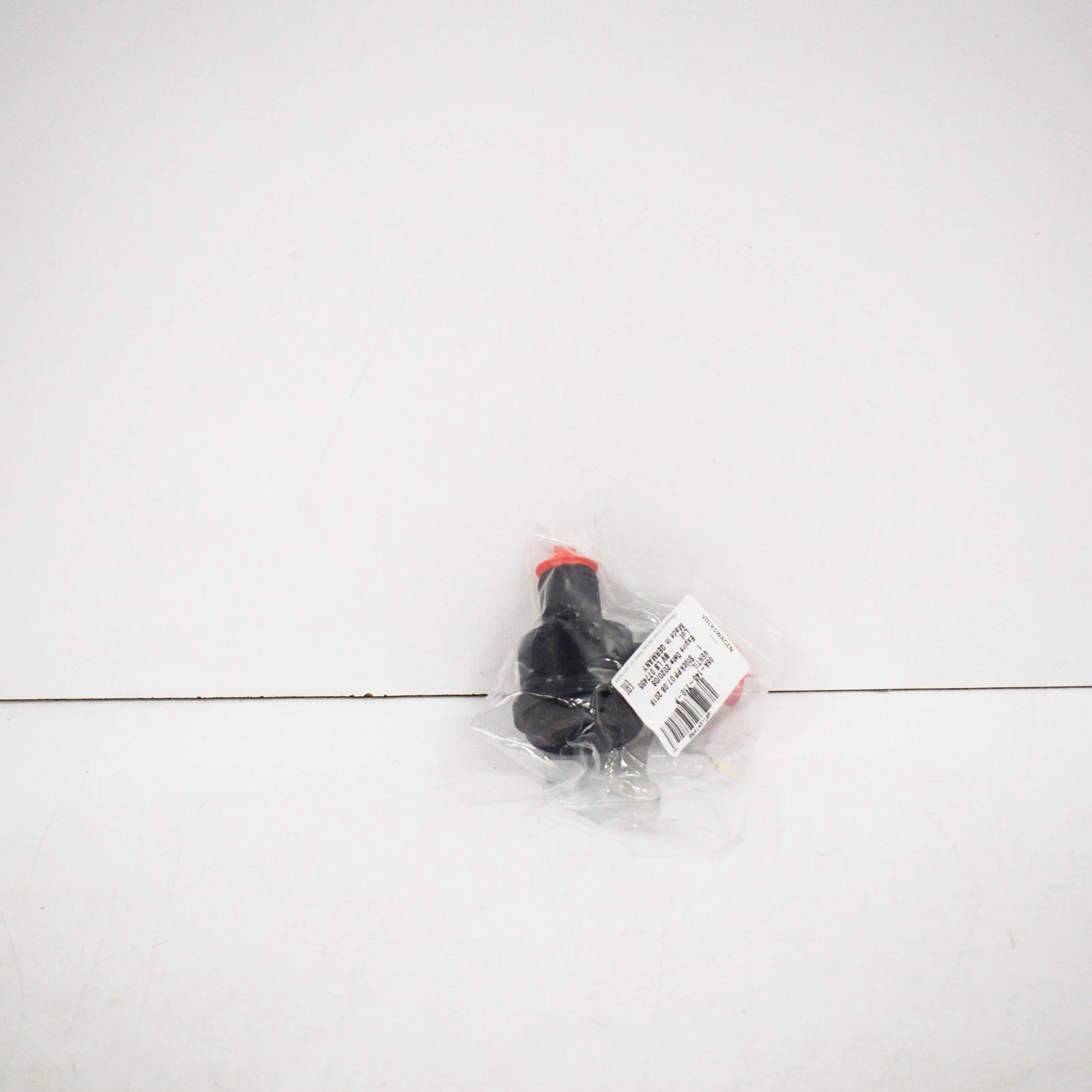 NEW AUDI A6 C5 CUT-OFF VALVE 06A145710P 2005