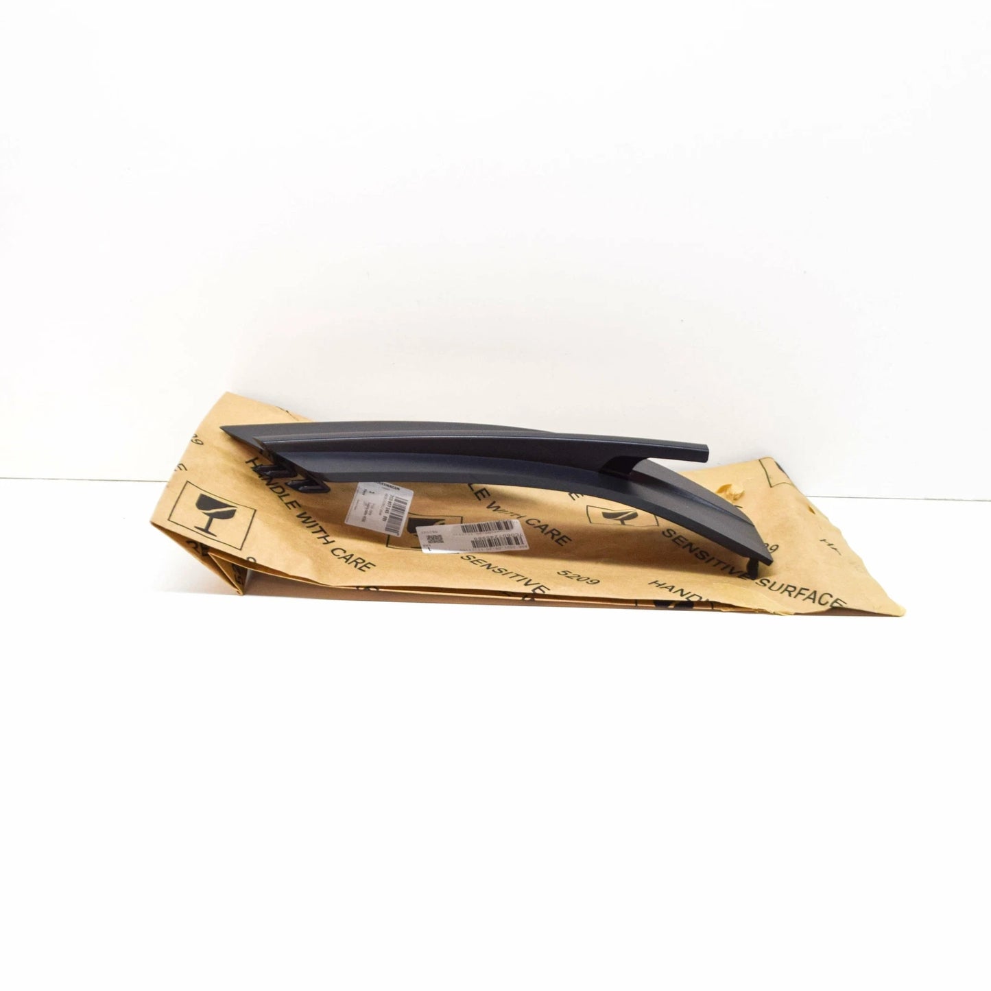 NEW VW CRAFTER MK2 SZ FRONT LEFT BUMPER COVER GRILLE 7C08072459B9