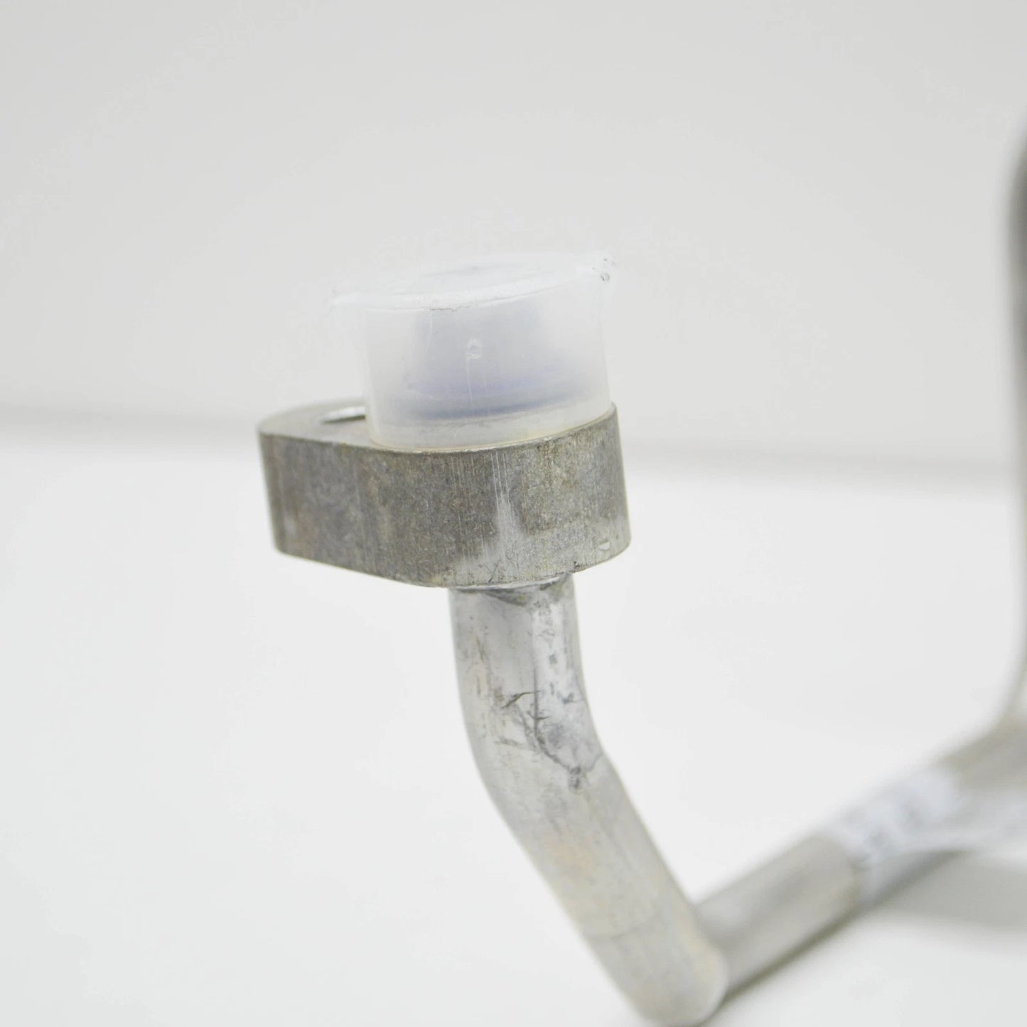 NEW MB C W205 COMPRESSOR TO CONDENSER REFRIGERANT LINE A2058307203 ORIGINAL