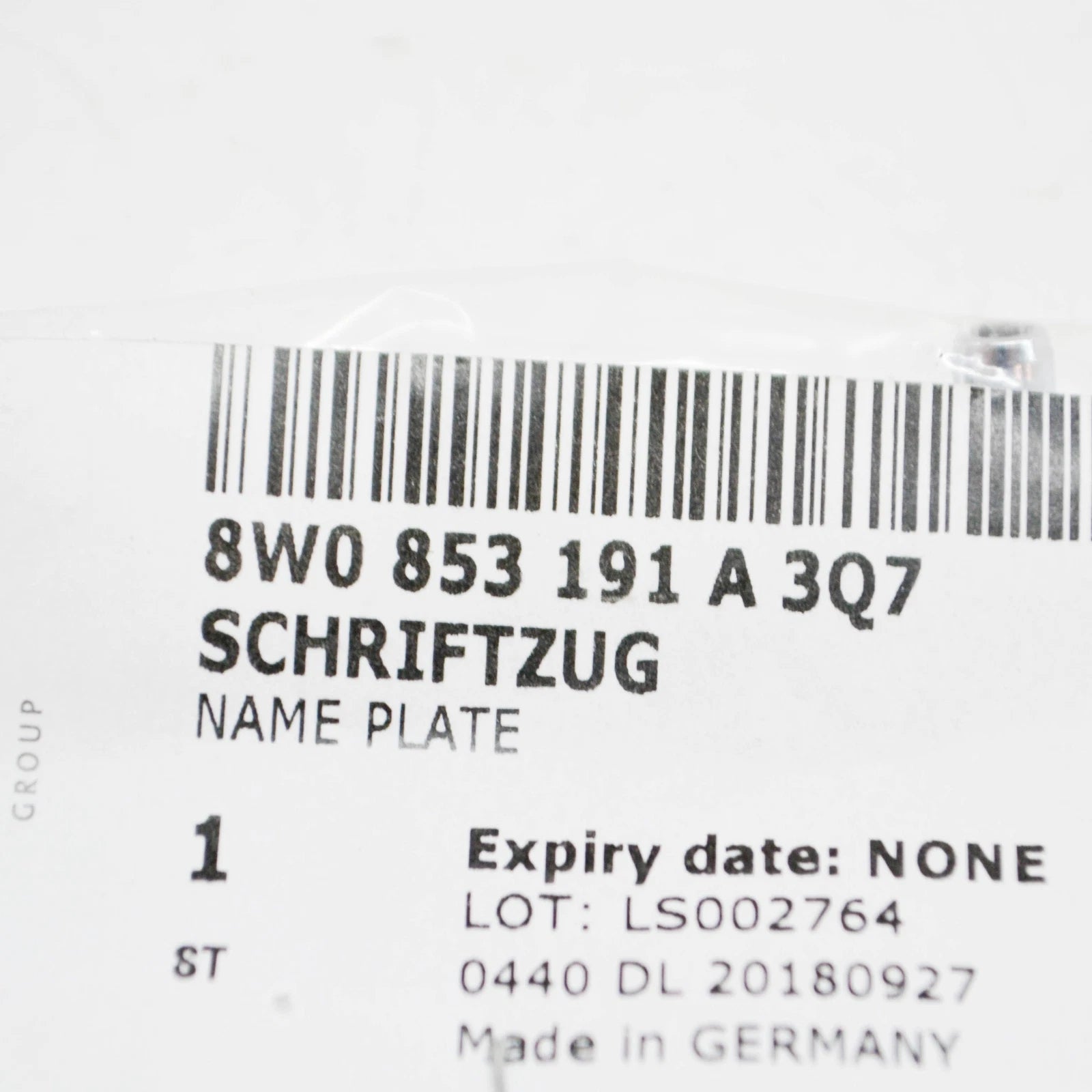 NEW AUDI A4 AVANT B9 DASHBOARD EMBLEM 'QUATTRO' 8W0853191A3Q7 ORIGINAL