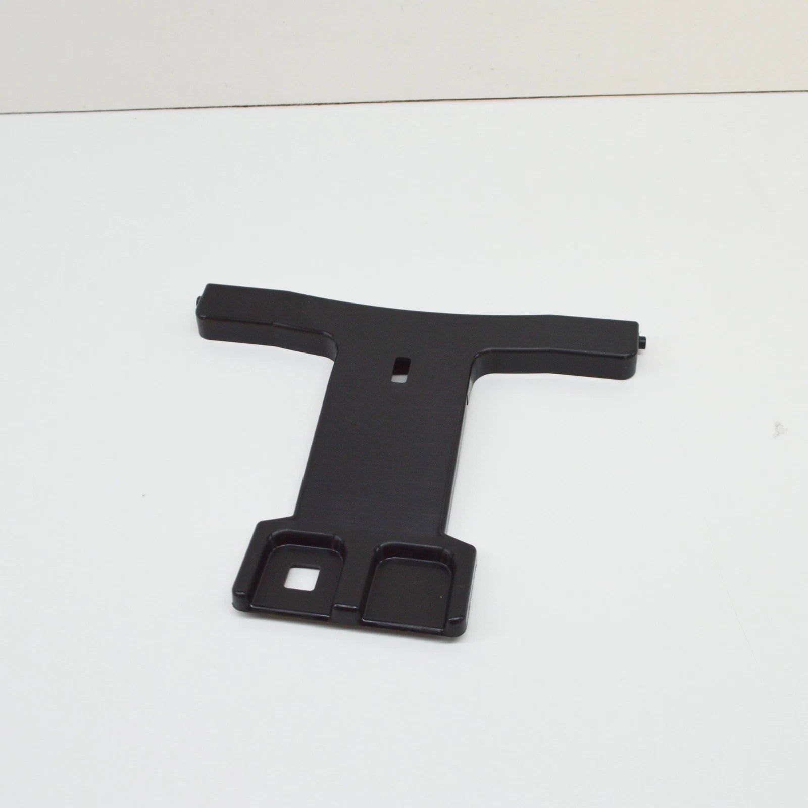 NEW MERCEDES-BENZ C W204 RADIATOR GRILLE SUPPORT A2048850736 ORIGINAL